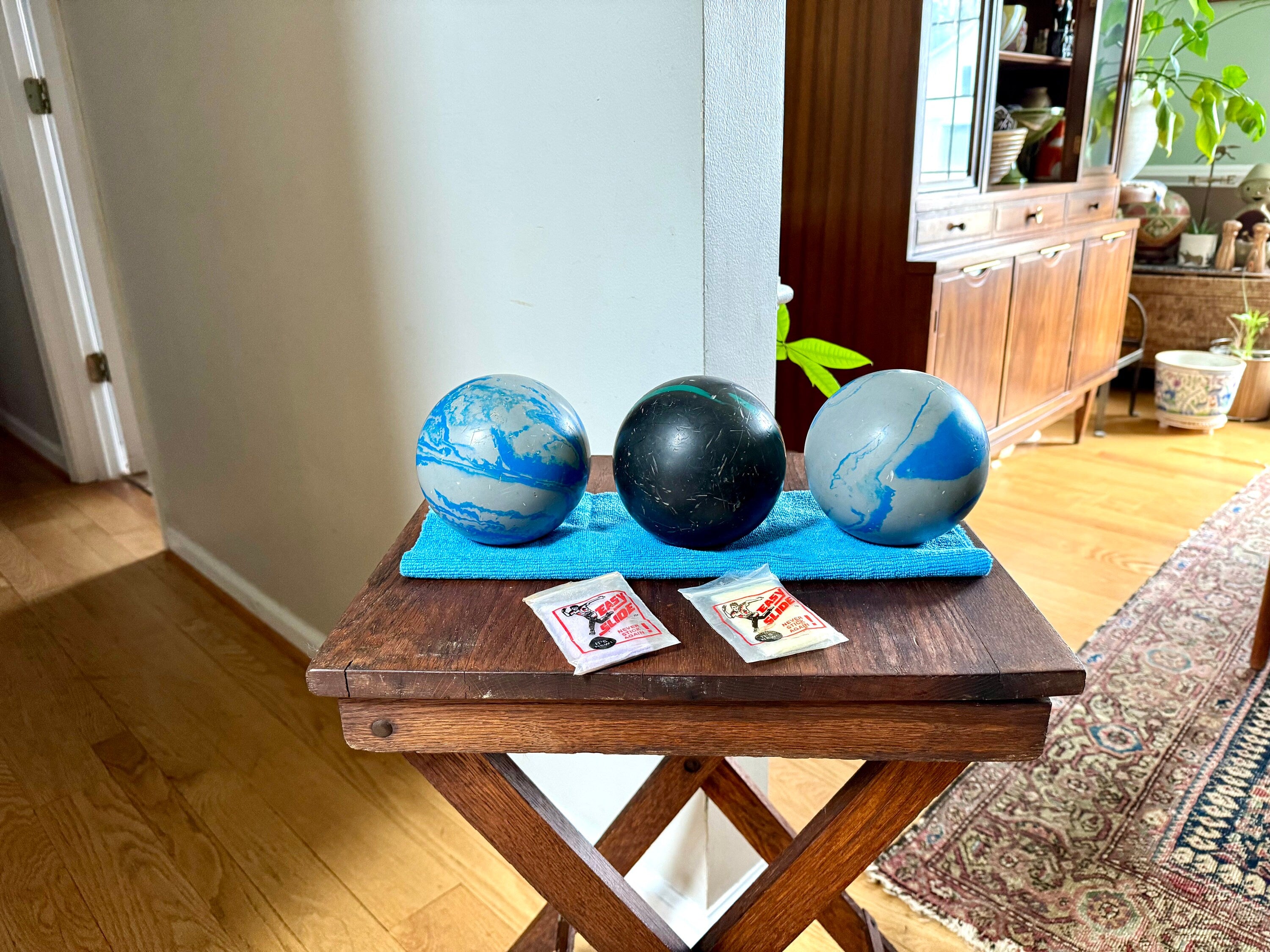 Vtg Marbleized Duck Pins Balls | Duck Pin Bowling Balls | Blue and Black Duck Pin Balls | 3 Duckpin Bowling Balls | Duckpin Ball Set