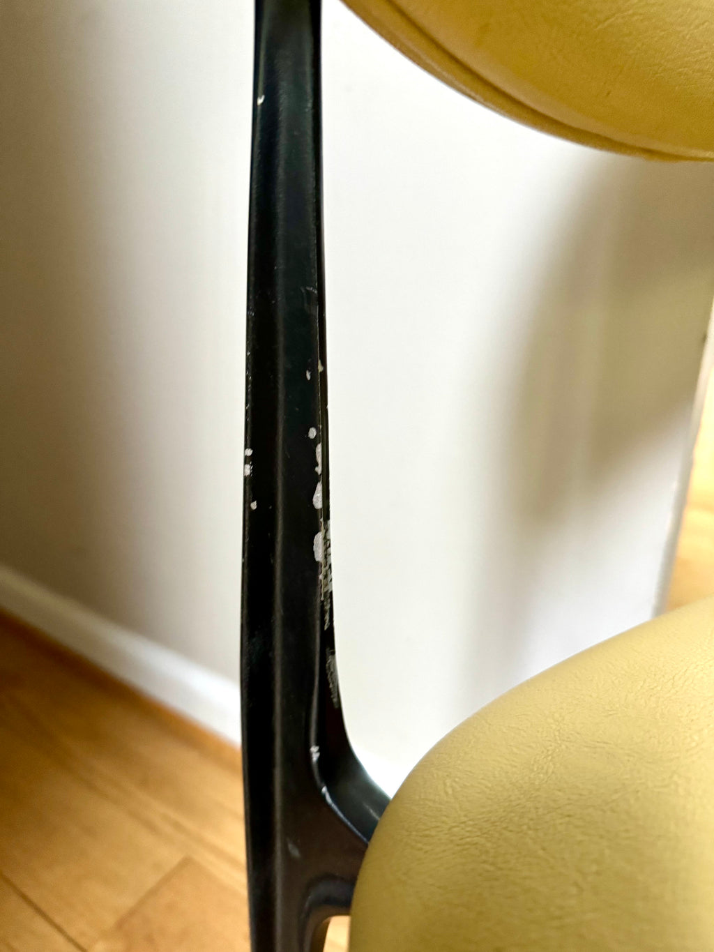 Vtg Aluminum Gazelle Crucible Chair | Shelby Williams Yellow Metal Crucible Chair | MCM Crucible Chair | Crucible Products Corp Chair