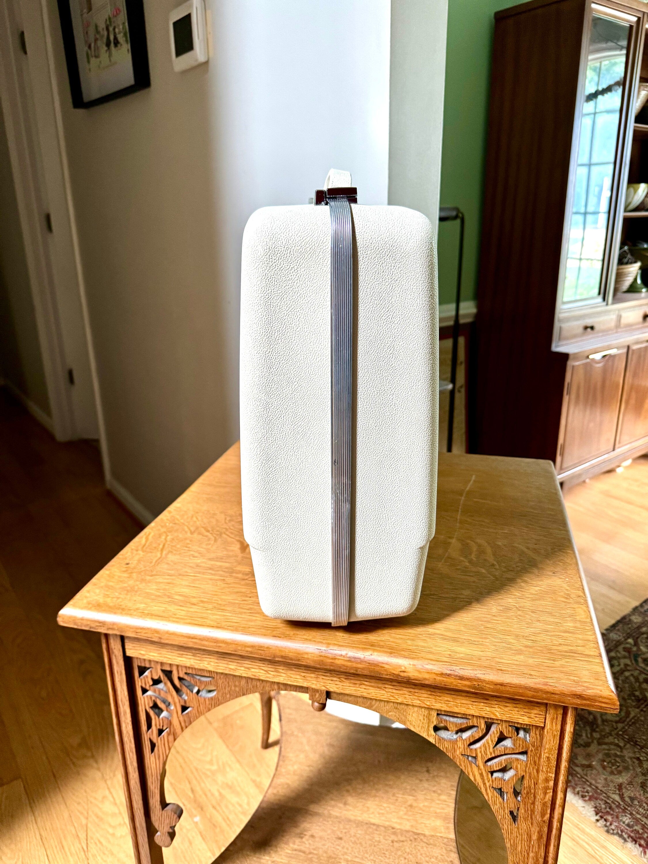 Vintage White Sears Forecast Suitcase | Hardshell Sears Forecast Suitcase | Retro Luggage | Carry On Luggage | Weekender Bag