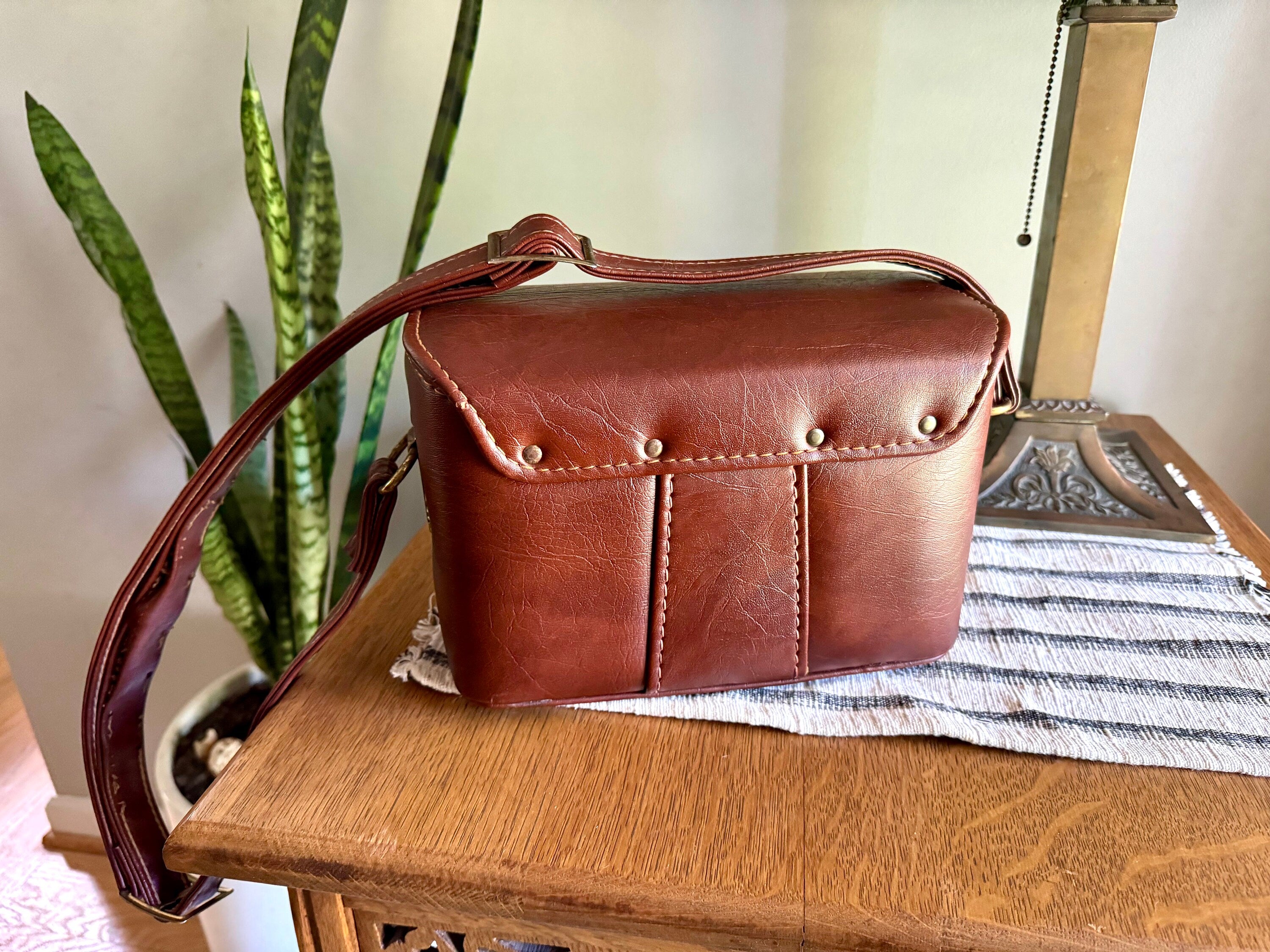Faux Leather Shoulder Bag | Vintage Brown Marbled Vinyl Camera Bag | Retro Camera Bag With Key | Vegan Leather Handbag | Brown Vinyl Bag