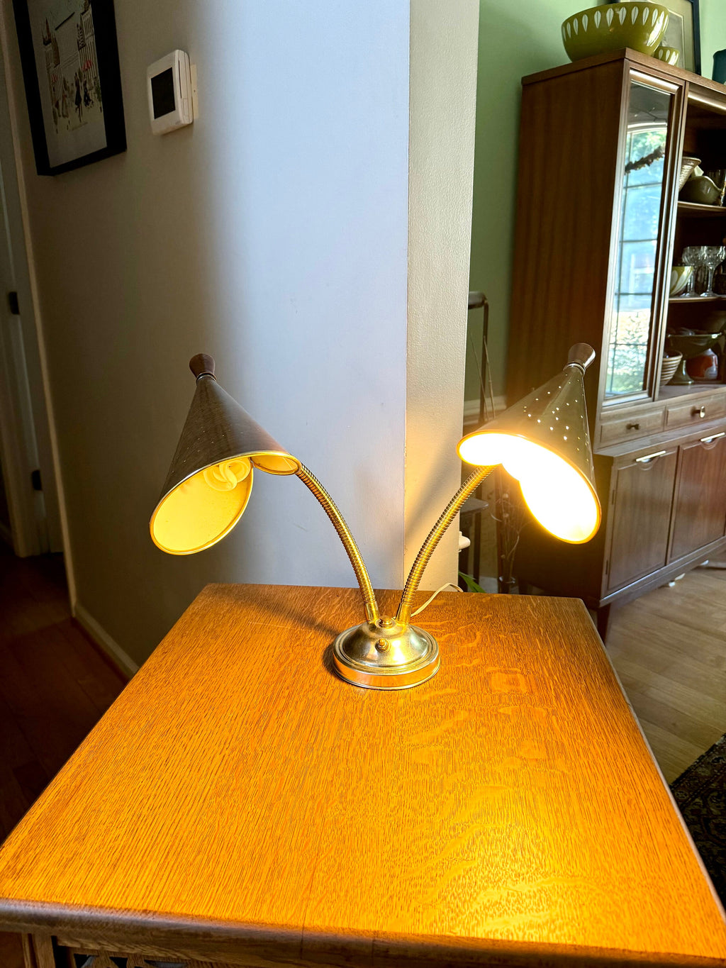 Vtg MCM Double Gooseneck Desk Lamp | Faux Woodgrain Mid Century Modern Gooseneck Desk Lamp | Atomic Double Fixture Adjustable Lamp