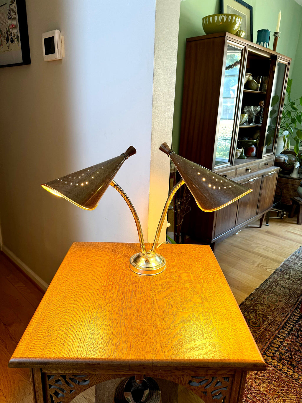Vtg MCM Double Gooseneck Desk Lamp | Faux Woodgrain Mid Century Modern Gooseneck Desk Lamp | Atomic Double Fixture Adjustable Lamp
