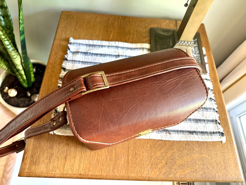 Faux Leather Shoulder Bag | Vintage Brown Marbled Vinyl Camera Bag | Retro Camera Bag With Key | Vegan Leather Handbag | Brown Vinyl Bag