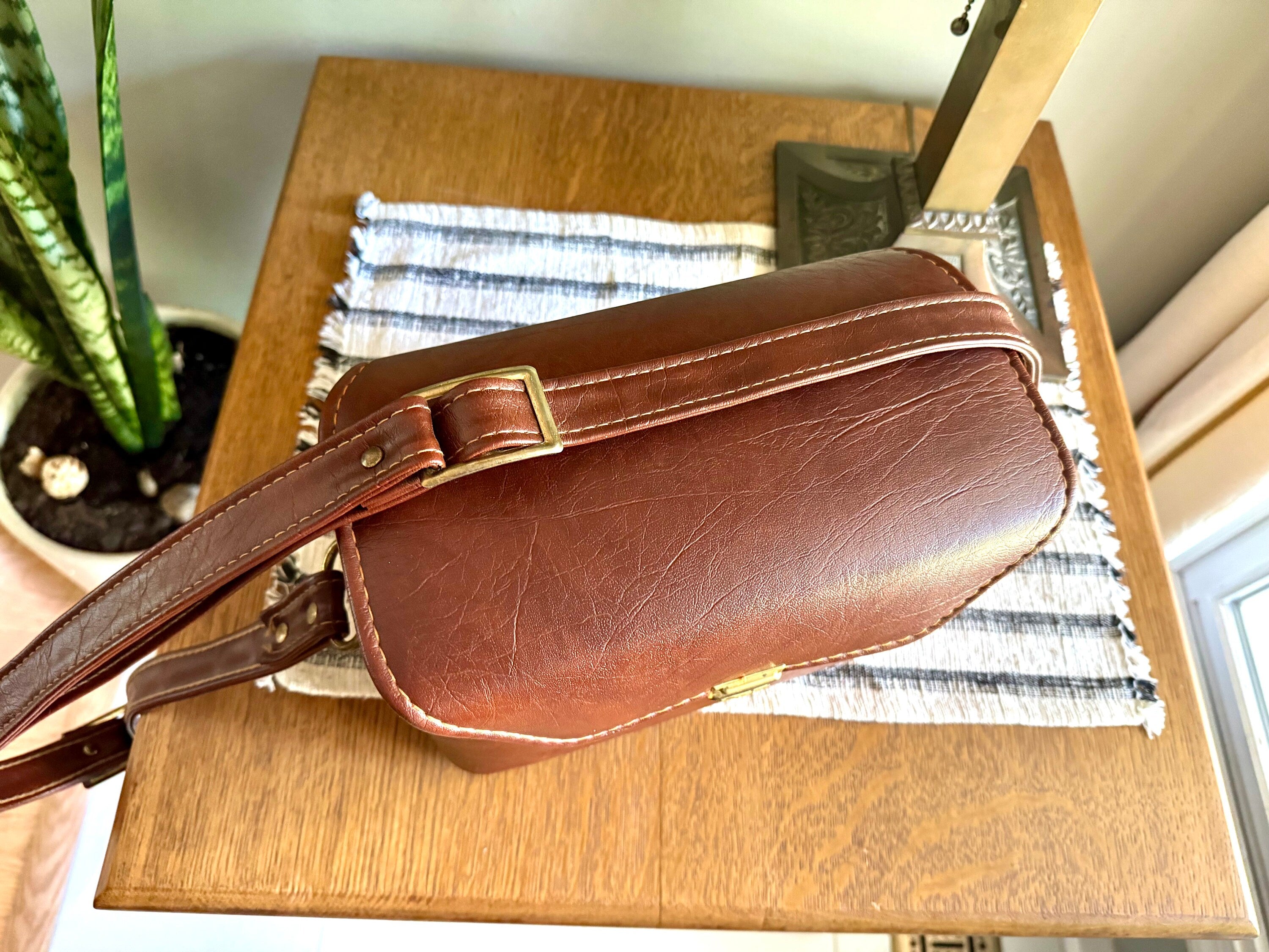 Faux Leather Shoulder Bag | Vintage Brown Marbled Vinyl Camera Bag | Retro Camera Bag With Key | Vegan Leather Handbag | Brown Vinyl Bag