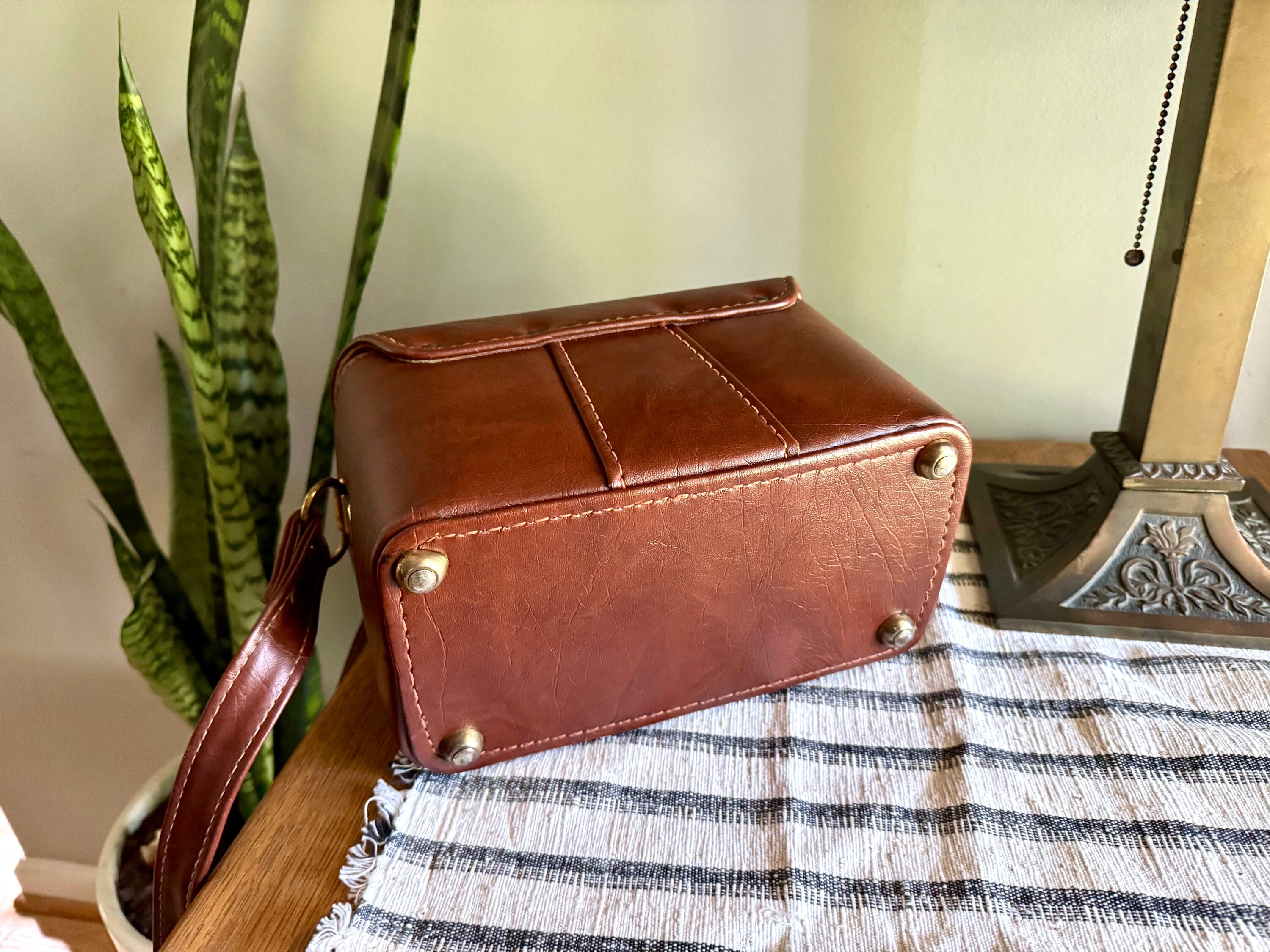 Faux Leather Shoulder Bag | Vintage Brown Marbled Vinyl Camera Bag | Retro Camera Bag With Key | Vegan Leather Handbag | Brown Vinyl Bag