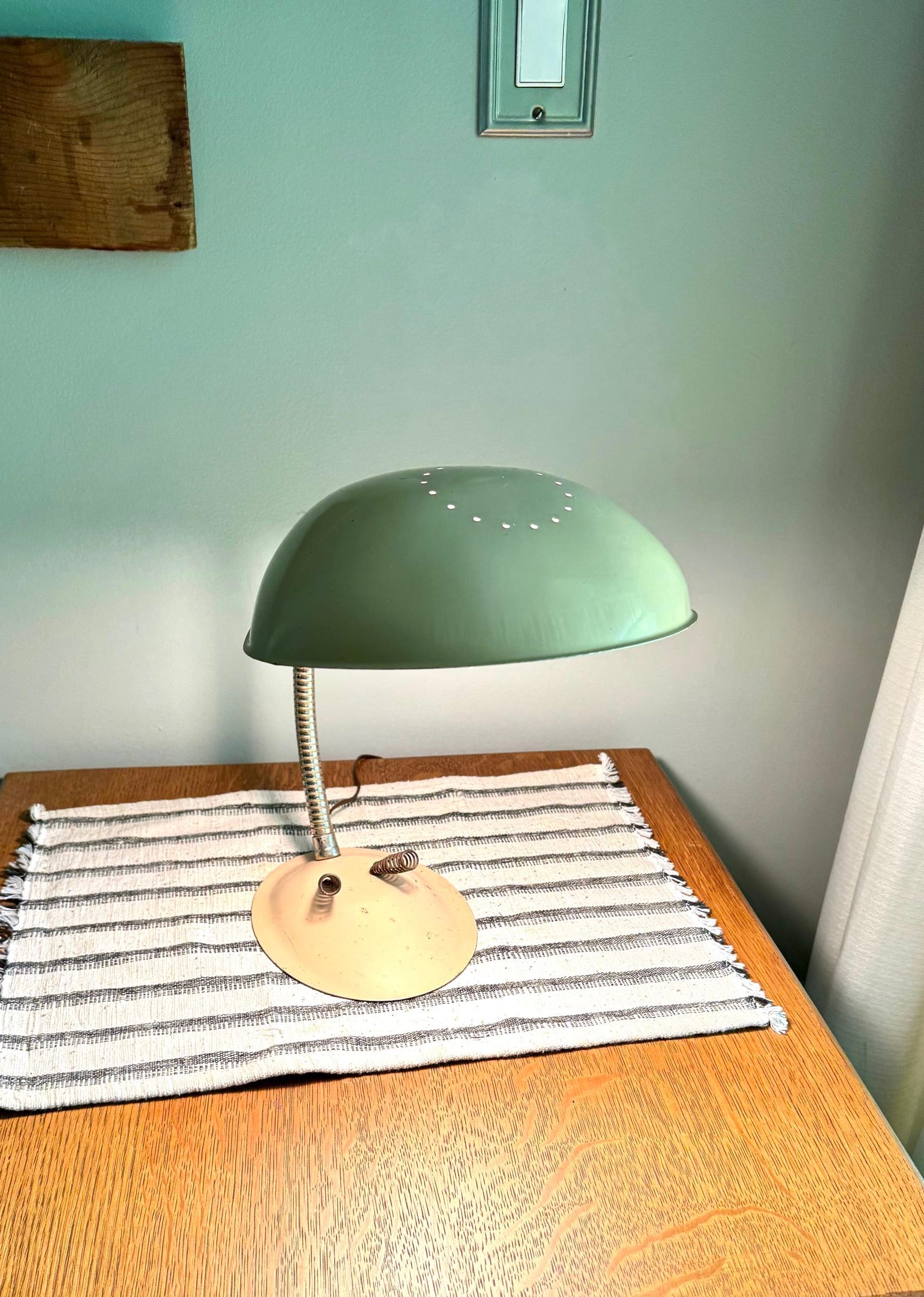 Vtg MCM Cobra Desk Lamp | Greta Grossman Style Desk Lamp | Creme Colored Cobra Desk Lamp | MCM Desk Lamp | Atomic Lamp