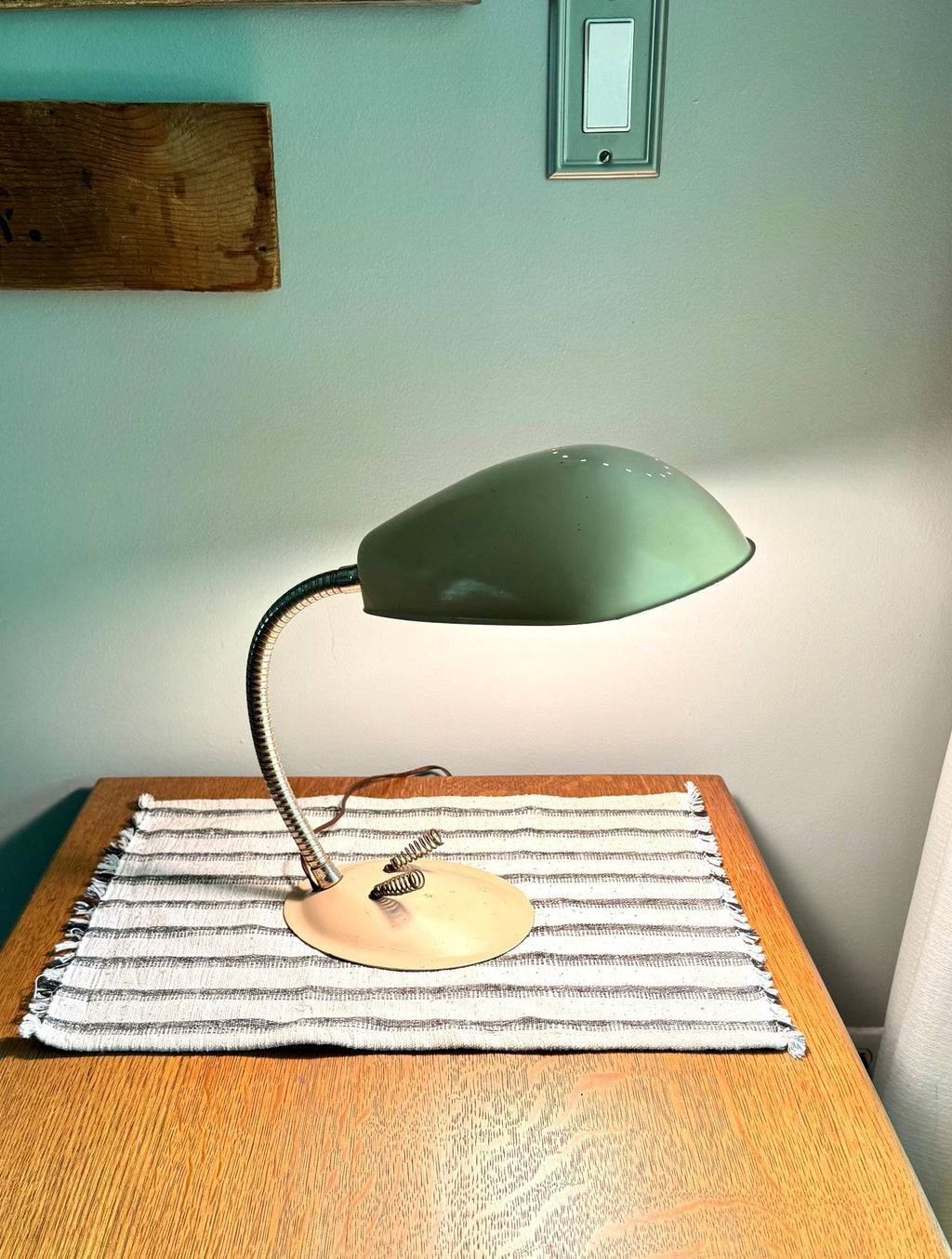 Vtg MCM Cobra Desk Lamp | Greta Grossman Style Desk Lamp | Creme Colored Cobra Desk Lamp | MCM Desk Lamp | Atomic Lamp