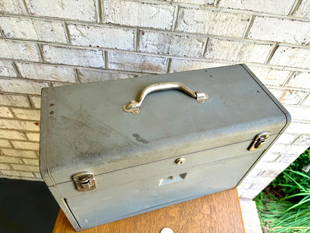 Vtg Metal Tool Machinist Tool Chest | 3 Drawer Metal Tool Chest with Keys | Locking Metal Journeyman Chest | 3 Drawer Metal Toolbox