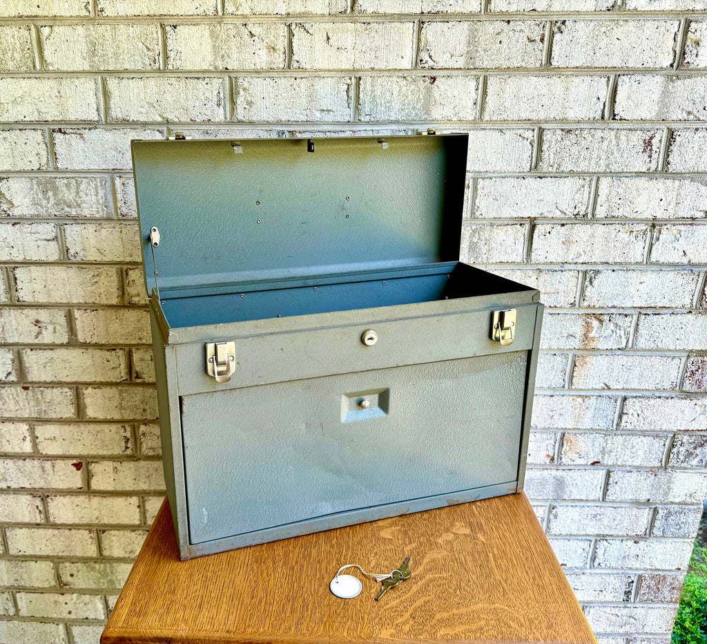 Vtg Metal Tool Machinist Tool Chest | 3 Drawer Metal Tool Chest with Keys | Locking Metal Journeyman Chest | 3 Drawer Metal Toolbox