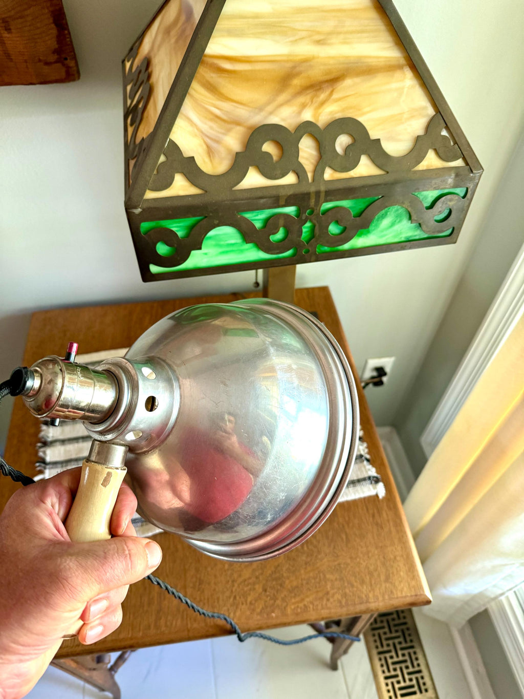 Vtg Aluminum Handheld Lamp | White Handle Heat Lamp | Aluminum Work Lamp | Spot lamp | Workstation Lamp | Industrial Hand Lamp