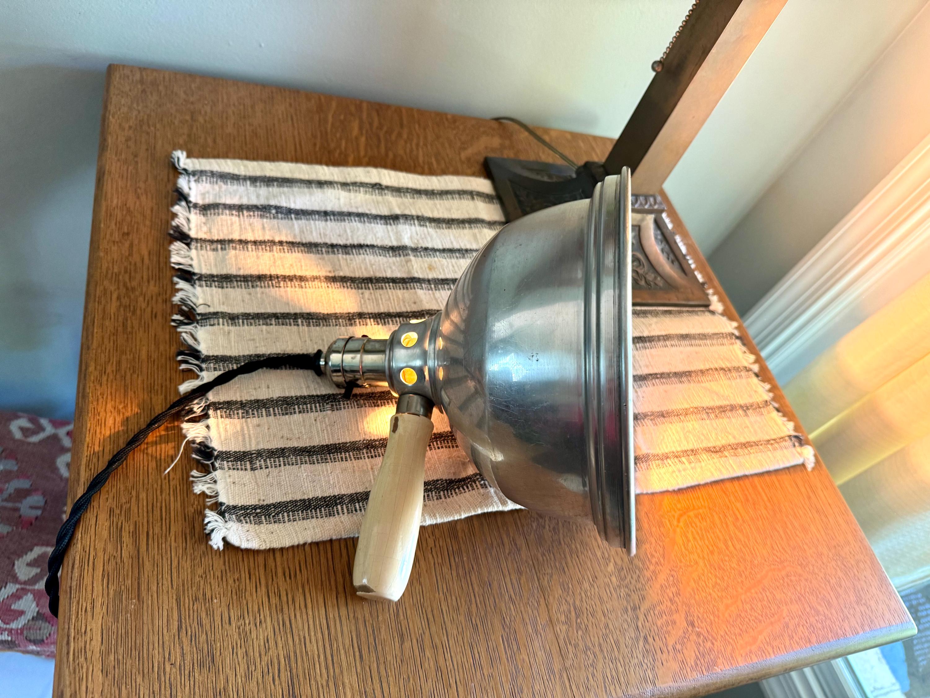 Vtg Aluminum Handheld Lamp | White Handle Heat Lamp | Aluminum Work Lamp | Spot lamp | Workstation Lamp | Industrial Hand Lamp
