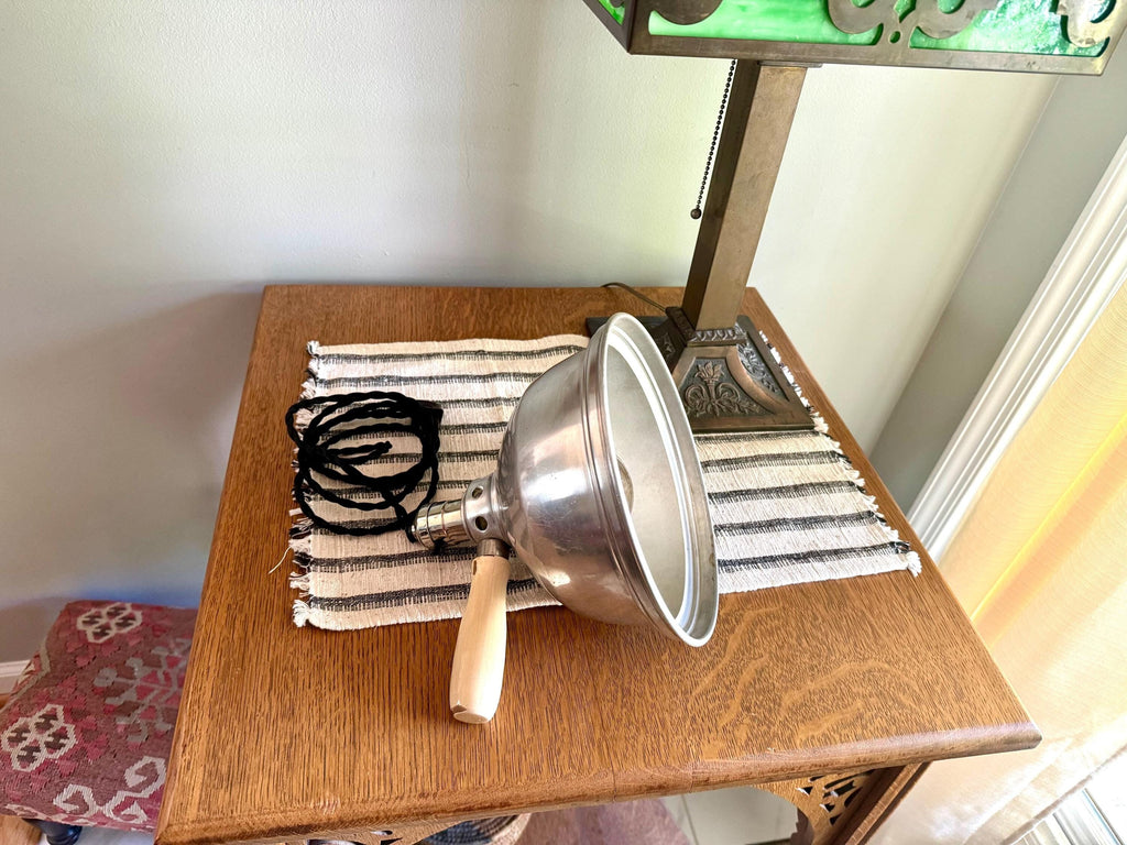 Vtg Aluminum Handheld Lamp | White Handle Heat Lamp | Aluminum Work Lamp | Spot lamp | Workstation Lamp | Industrial Hand Lamp
