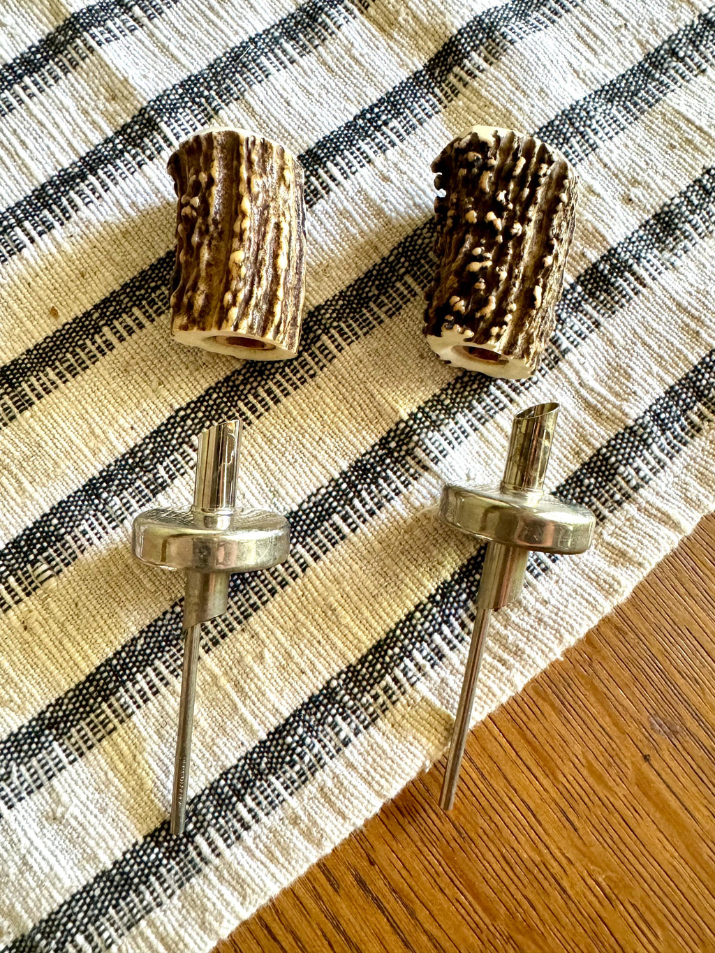 Vtg Deer Antler Liquor Bottle Pour Spouts | Antler Pour Spouts | Deer Antler Bottle Stoppers | Deer Antler Decor