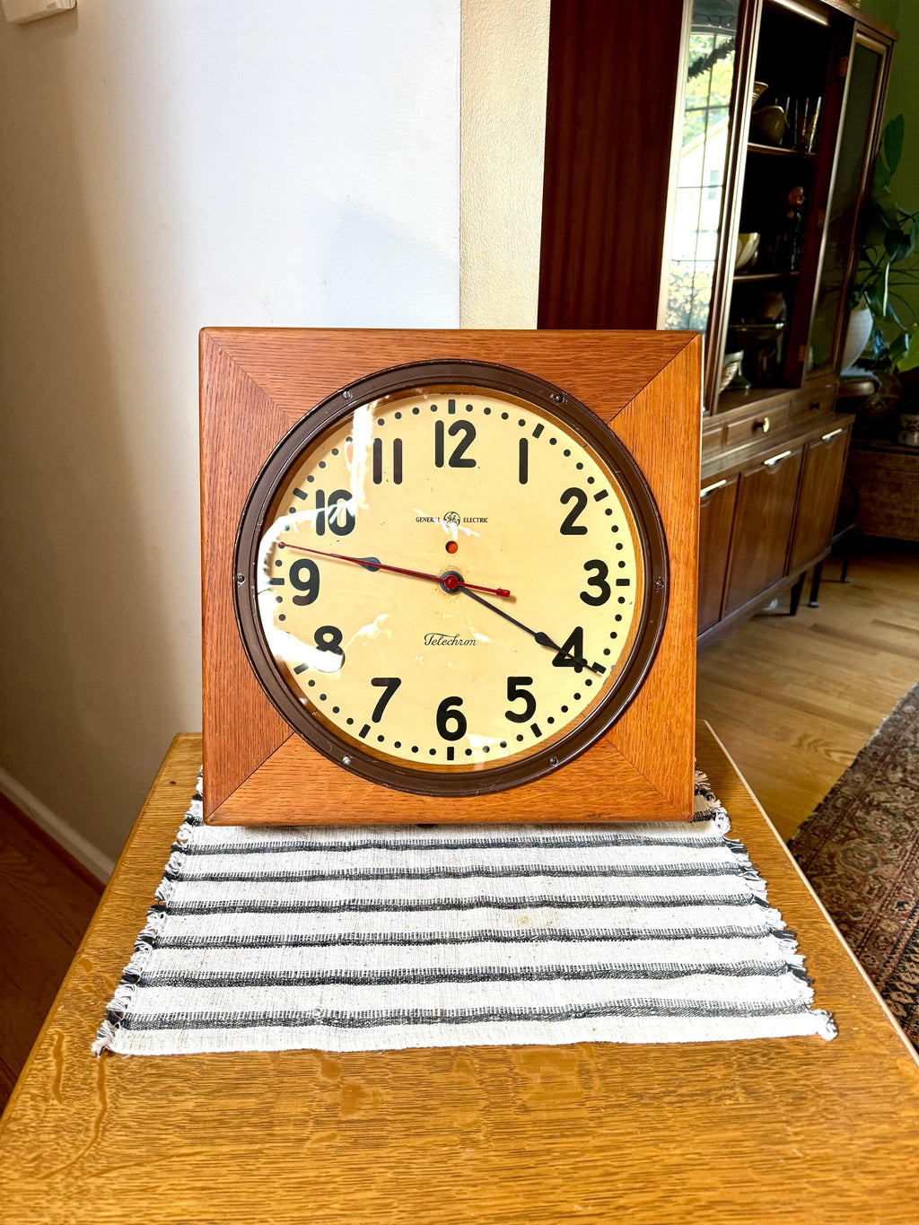 Antique 1930's General Electric Telechron Clock in Wood Case | General Electric Oak Wall Clock | Electric Telechron Wall Clock | Rustic Wall Clock