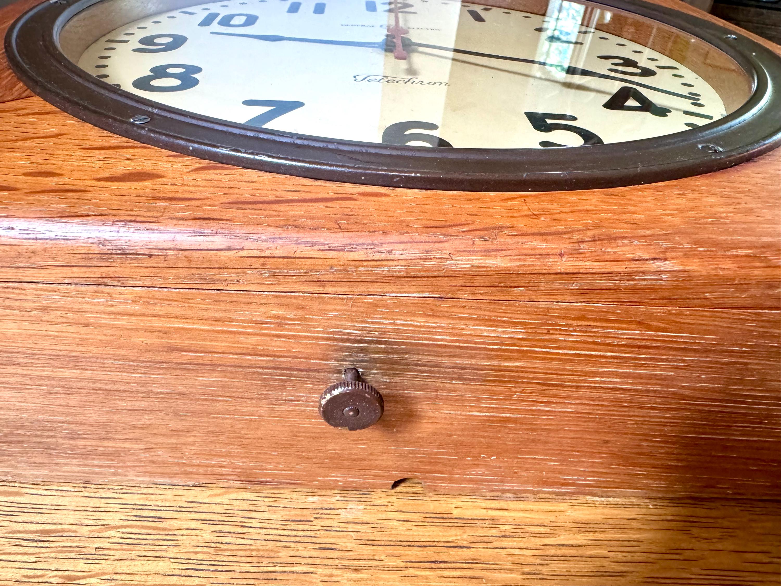 Antique 1930's General Electric Telechron Clock in Wood Case | General Electric Oak Wall Clock | Electric Telechron Wall Clock | Rustic Wall Clock