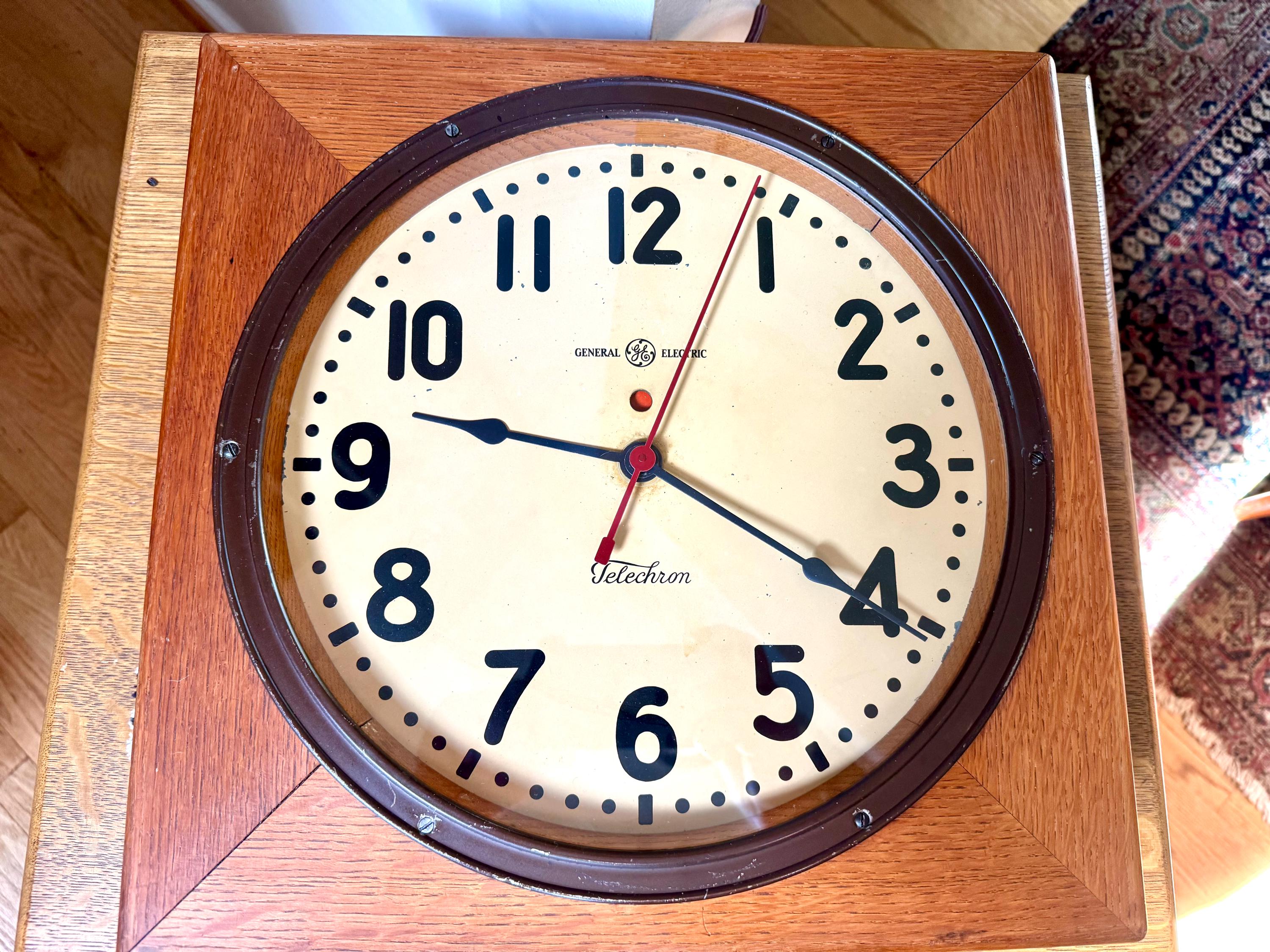 Antique 1930's General Electric Telechron Clock in Wood Case | General Electric Oak Wall Clock | Electric Telechron Wall Clock | Rustic Wall Clock