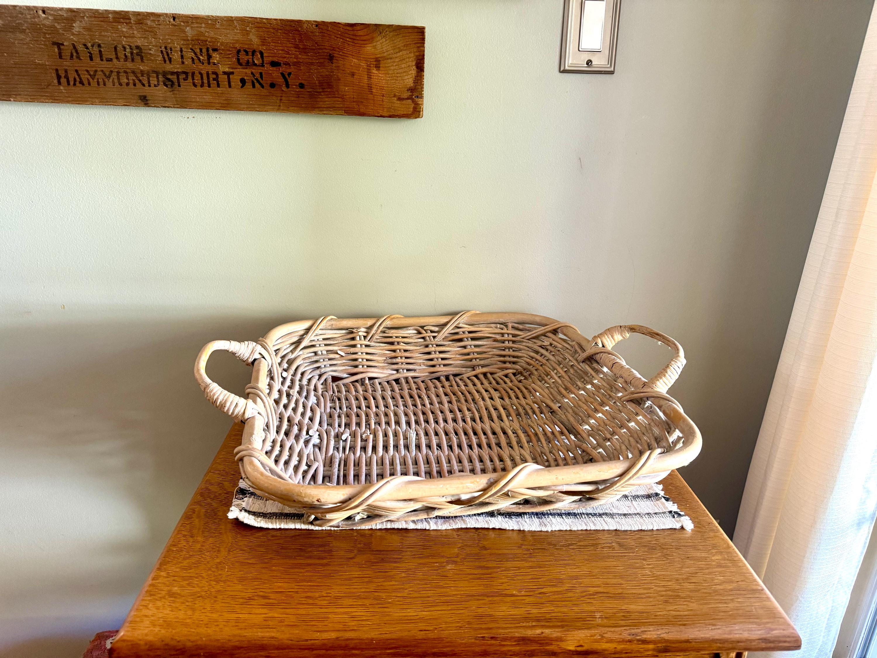 Vtg Wicker Bread Basket | Rustic Wicker Storage | 80's Bohemian Basket | Wall Wicker Basket | Flat Rattan Basket | Beach House Decor