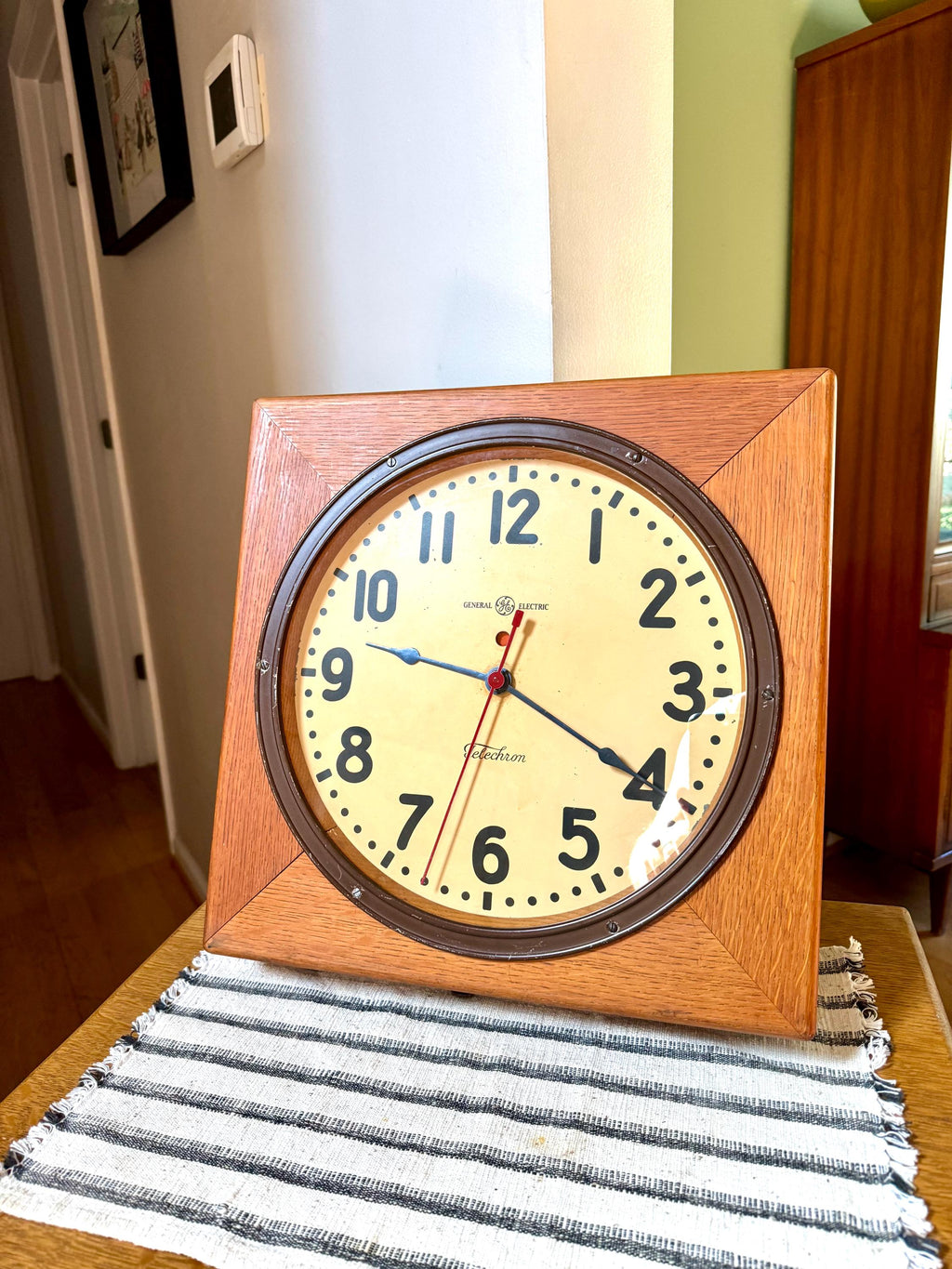 Antique 1930's General Electric Telechron Clock in Wood Case | General Electric Oak Wall Clock | Electric Telechron Wall Clock | Rustic Wall Clock