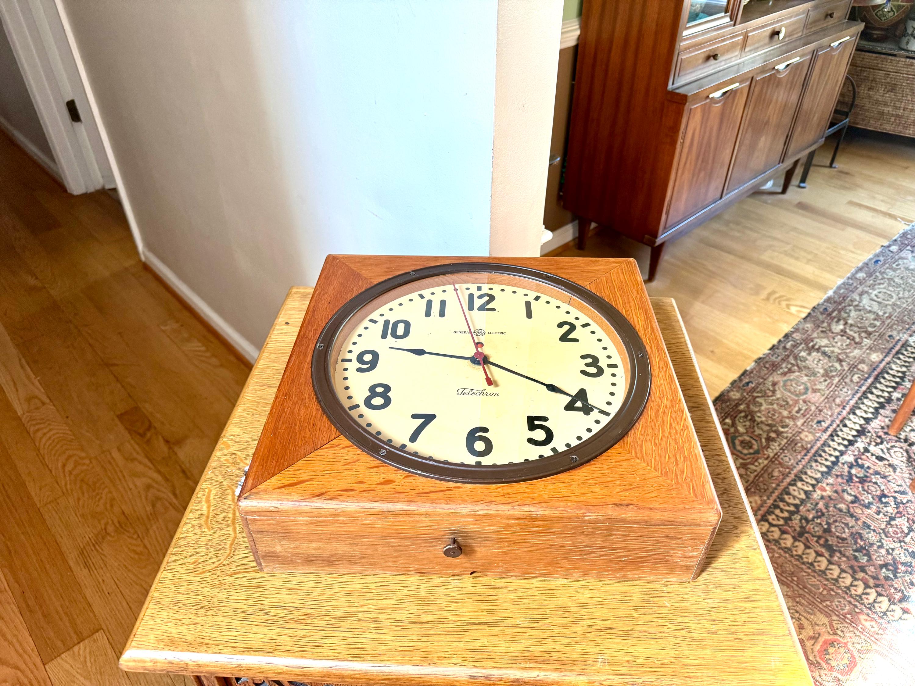 Antique 1930's General Electric Telechron Clock in Wood Case | General Electric Oak Wall Clock | Electric Telechron Wall Clock | Rustic Wall Clock