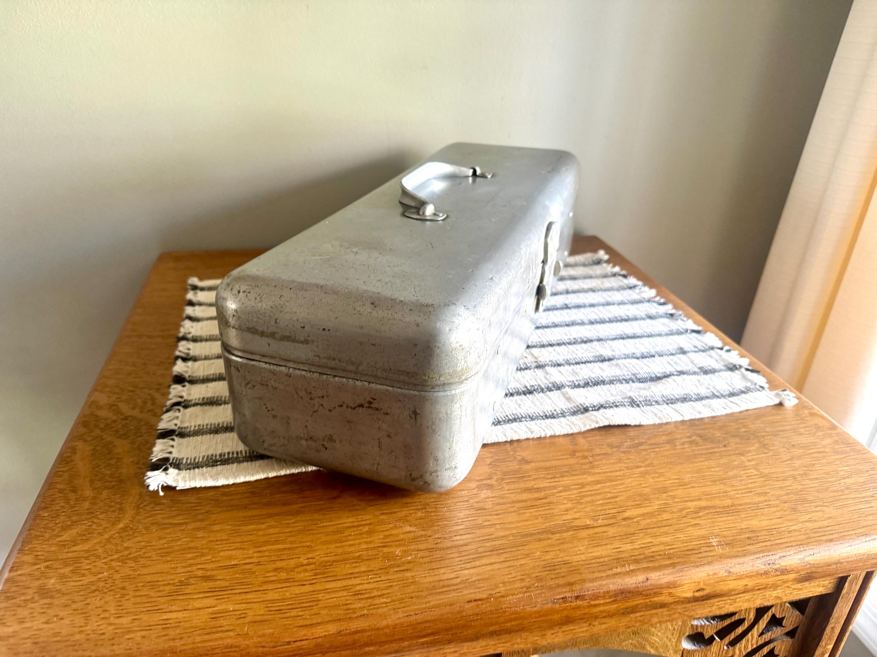 Vtg UMCO Aluminum Tackle Box | Aluminum Umco Tackle Box | Fishing Tackle Box | Smooth Aluminum Tackle Box