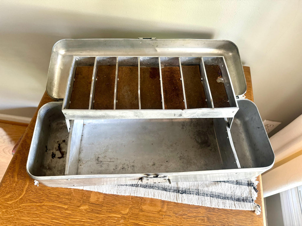 Vtg UMCO Aluminum Tackle Box | Aluminum Umco Tackle Box | Fishing Tackle Box | Smooth Aluminum Tackle Box