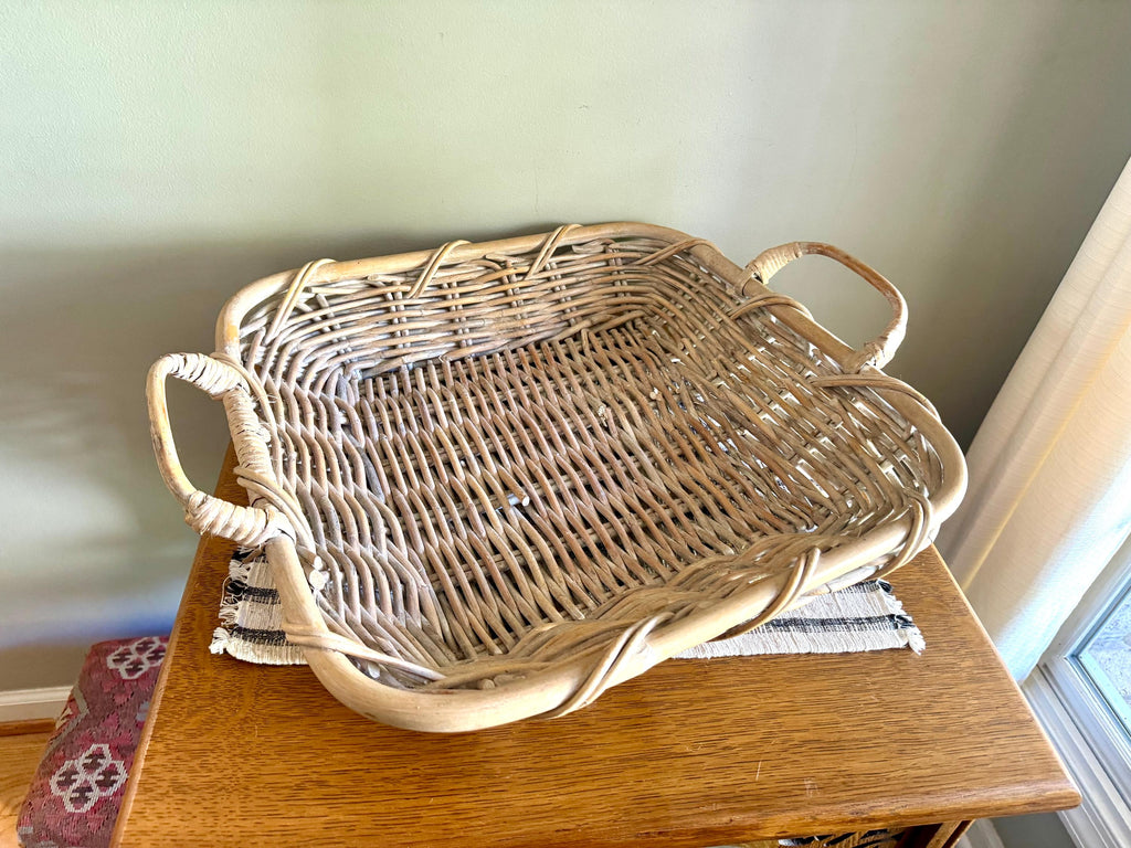 Vtg Wicker Bread Basket | Rustic Wicker Storage | 80's Bohemian Basket | Wall Wicker Basket | Flat Rattan Basket | Beach House Decor