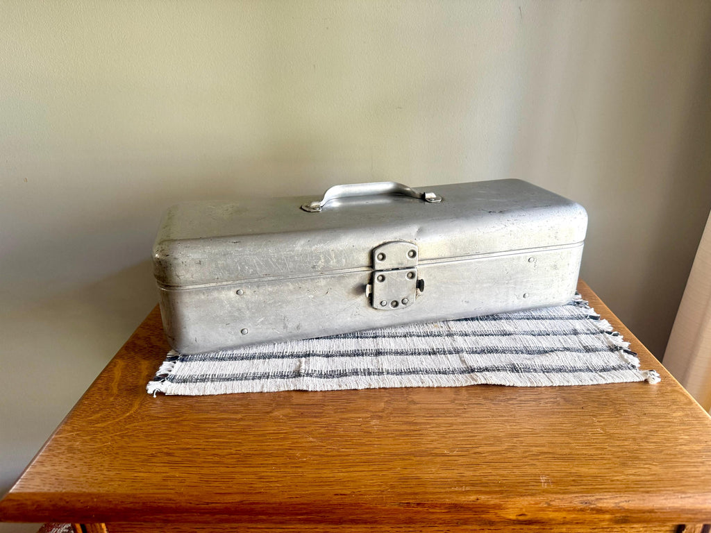 Vtg UMCO Aluminum Tackle Box | Aluminum Umco Tackle Box | Fishing Tackle Box | Smooth Aluminum Tackle Box