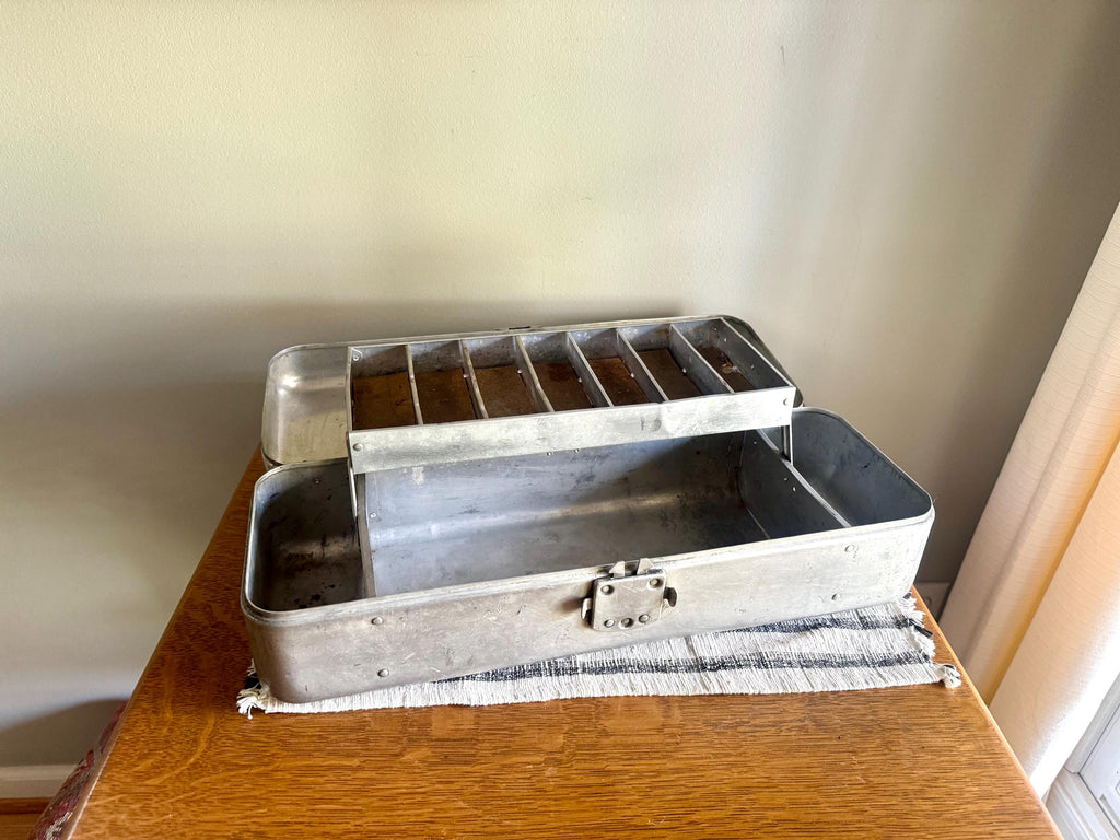 Vtg UMCO Aluminum Tackle Box | Aluminum Umco Tackle Box | Fishing Tackle Box | Smooth Aluminum Tackle Box