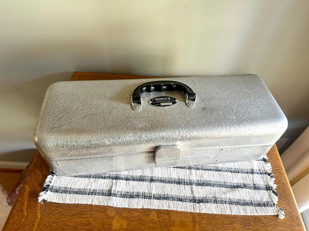 Vtg UMCO 500 Aluminum Tackle Box | Aluminum Umco Tackle Box | Fishing Tackle Box | Textured Aluminum Vtg Tackle Box