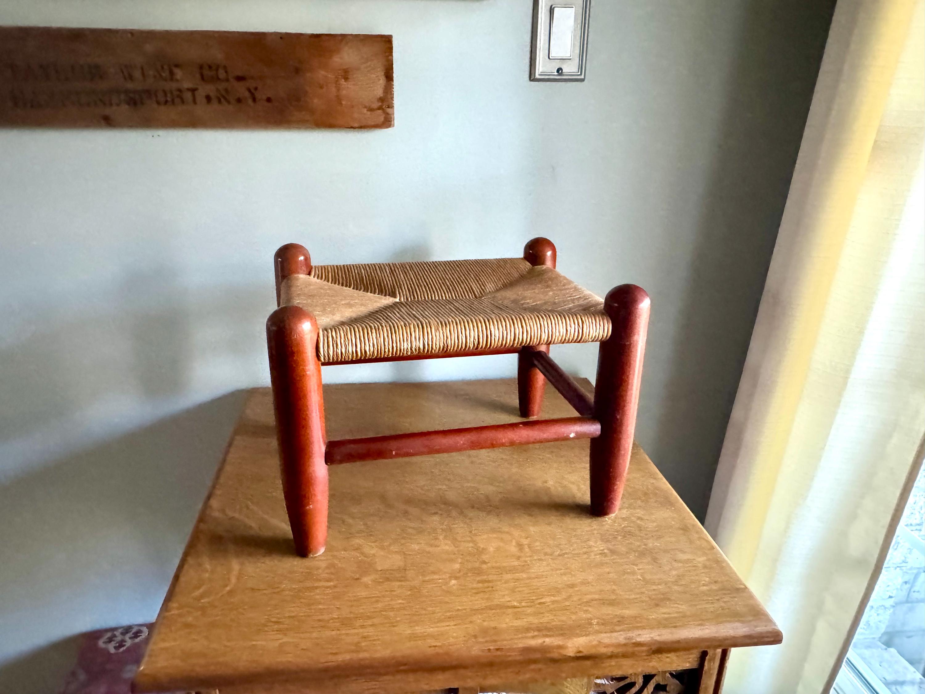 Vtg Wooden Foot Stool | Woven Rush Top Ottoman | Rush Seat Step Stool | Bohemian Style Foot Stool | Plant Stand | Rustic Stool
