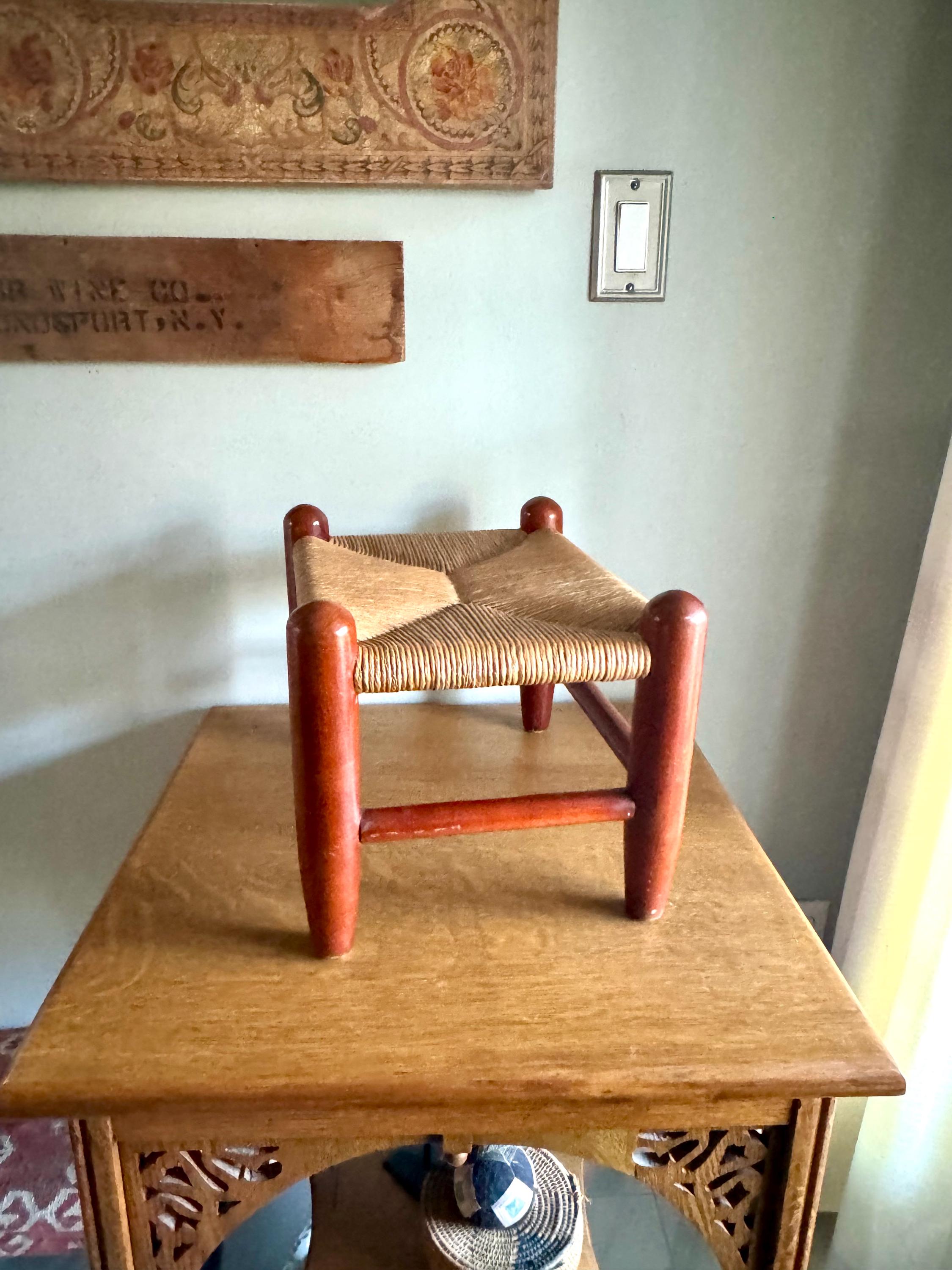 Vtg Wooden Foot Stool | Woven Rush Top Ottoman | Rush Seat Step Stool | Bohemian Style Foot Stool | Plant Stand | Rustic Stool