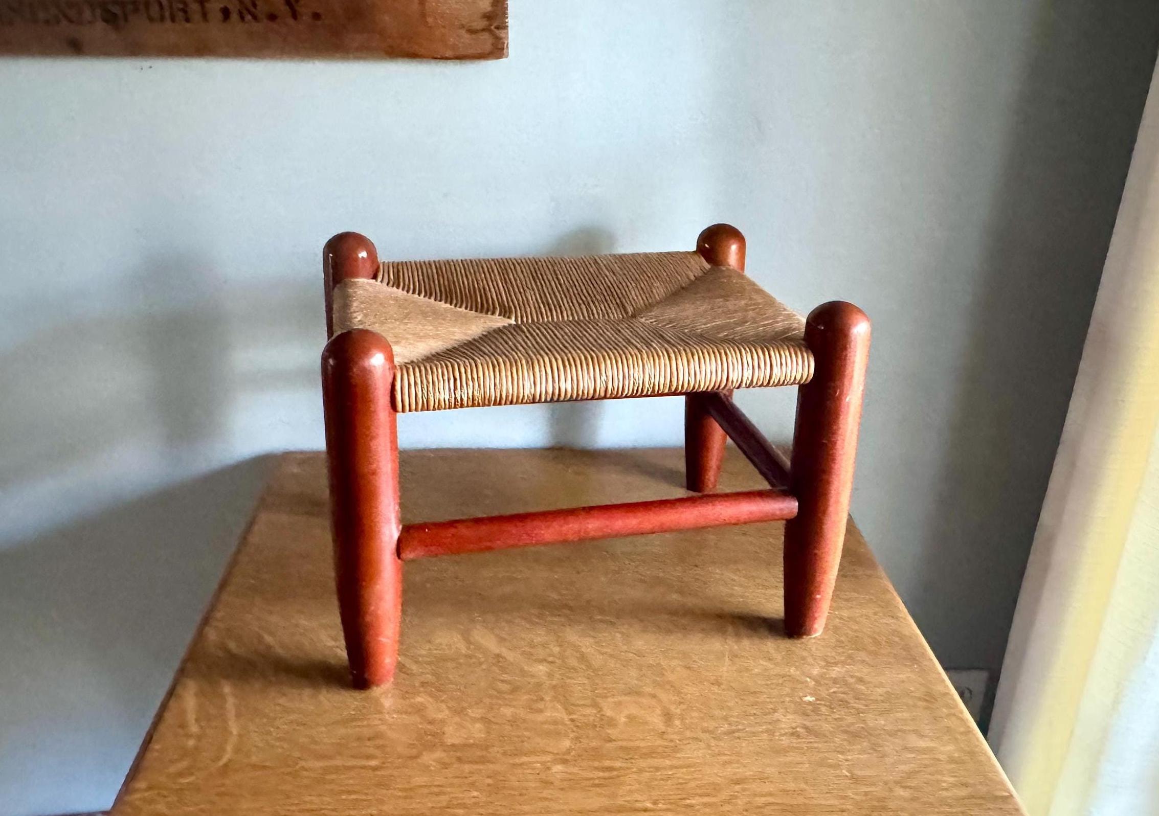 Vtg Wooden Foot Stool | Woven Rush Top Ottoman | Rush Seat Step Stool | Bohemian Style Foot Stool | Plant Stand | Rustic Stool