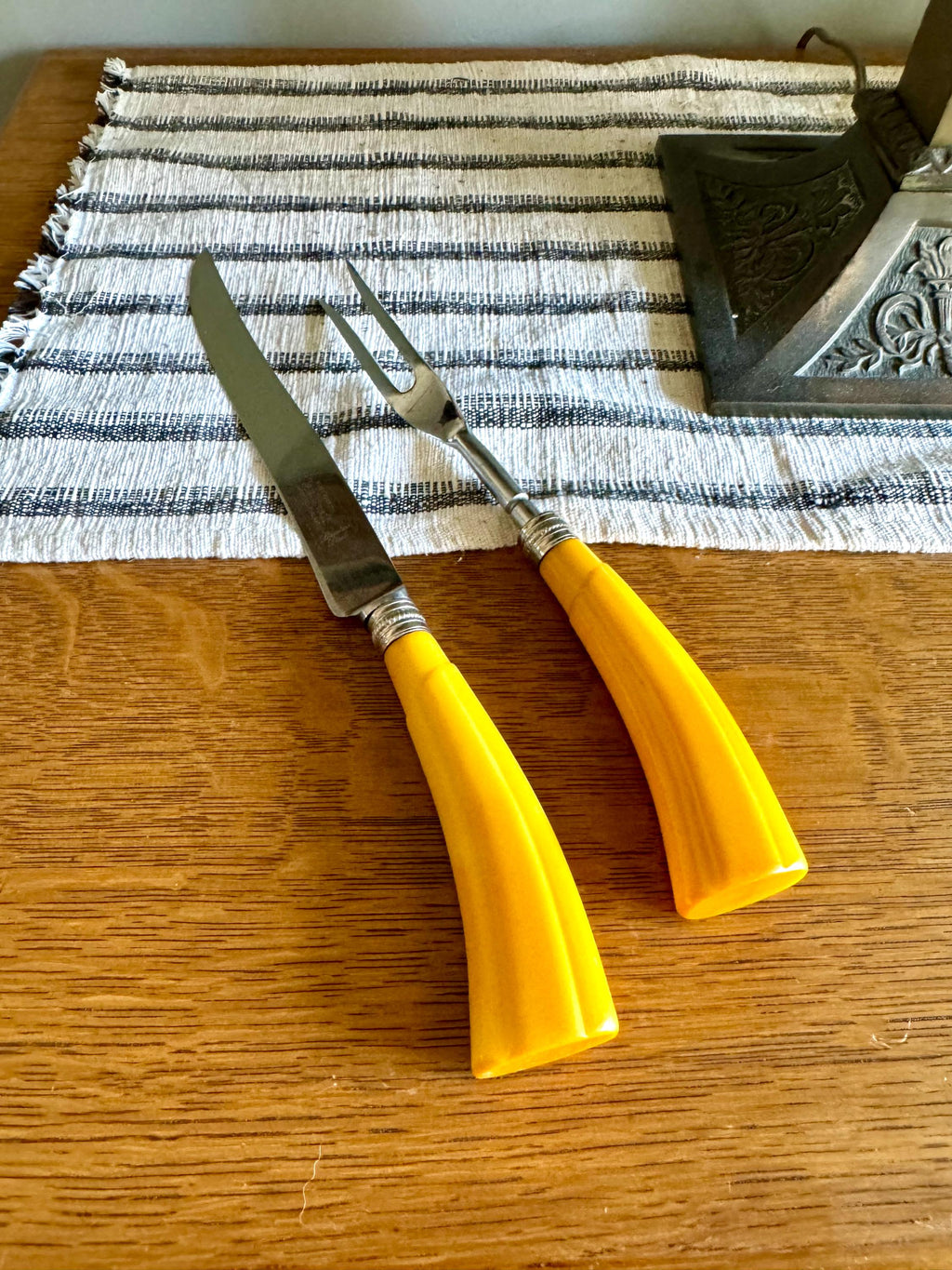 Vtg Hullcraft Carving Set| Bakelite Handle Dinner Carving Set| Sheffield England Stainless Steel Turkey Carving Set | Knife and Fork Set