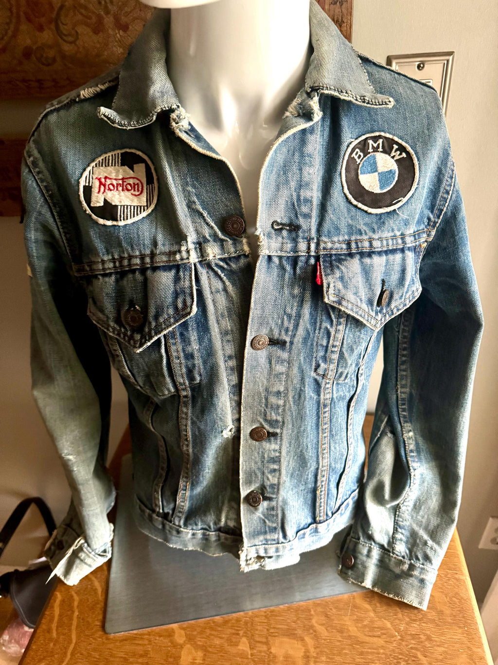 Vtg Levi's Motorcycle Patch Jacket | Distressed Motorcycle Patch Levi's Denim Jacket | BMW, Norton, Ducati, Suzuki, Daytona Int. Patches