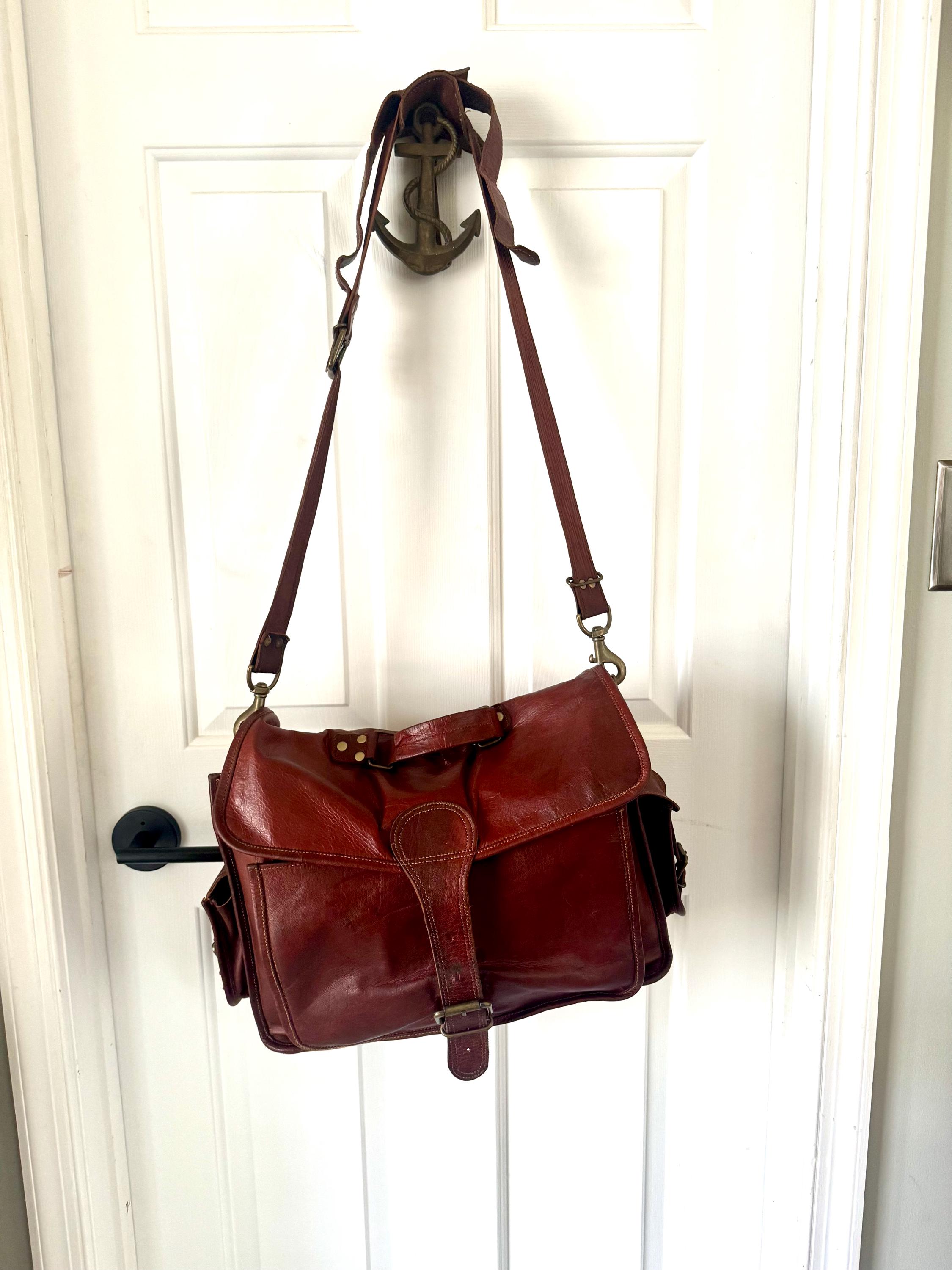 Vtg Genuine Leather Briefcase | Burgundy Colored Leather Messenger Bag | Unisex Shoulder Bag | Cross Body Travel Bag| Rustic Leather Bag