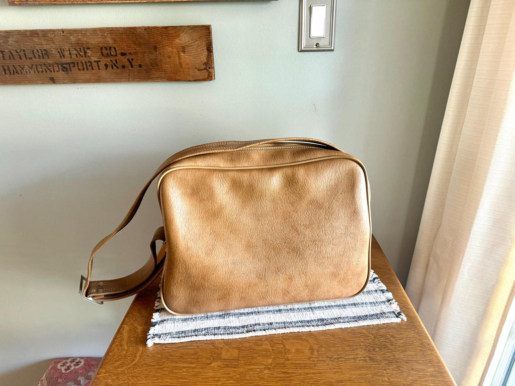 Vtg Tan Marbled Vinyl Shoulder Bag | Vinyl Shoulder Bag | Vintage Faux Leather Shoulder Bag | Brown Weekender | Crossbody Bag