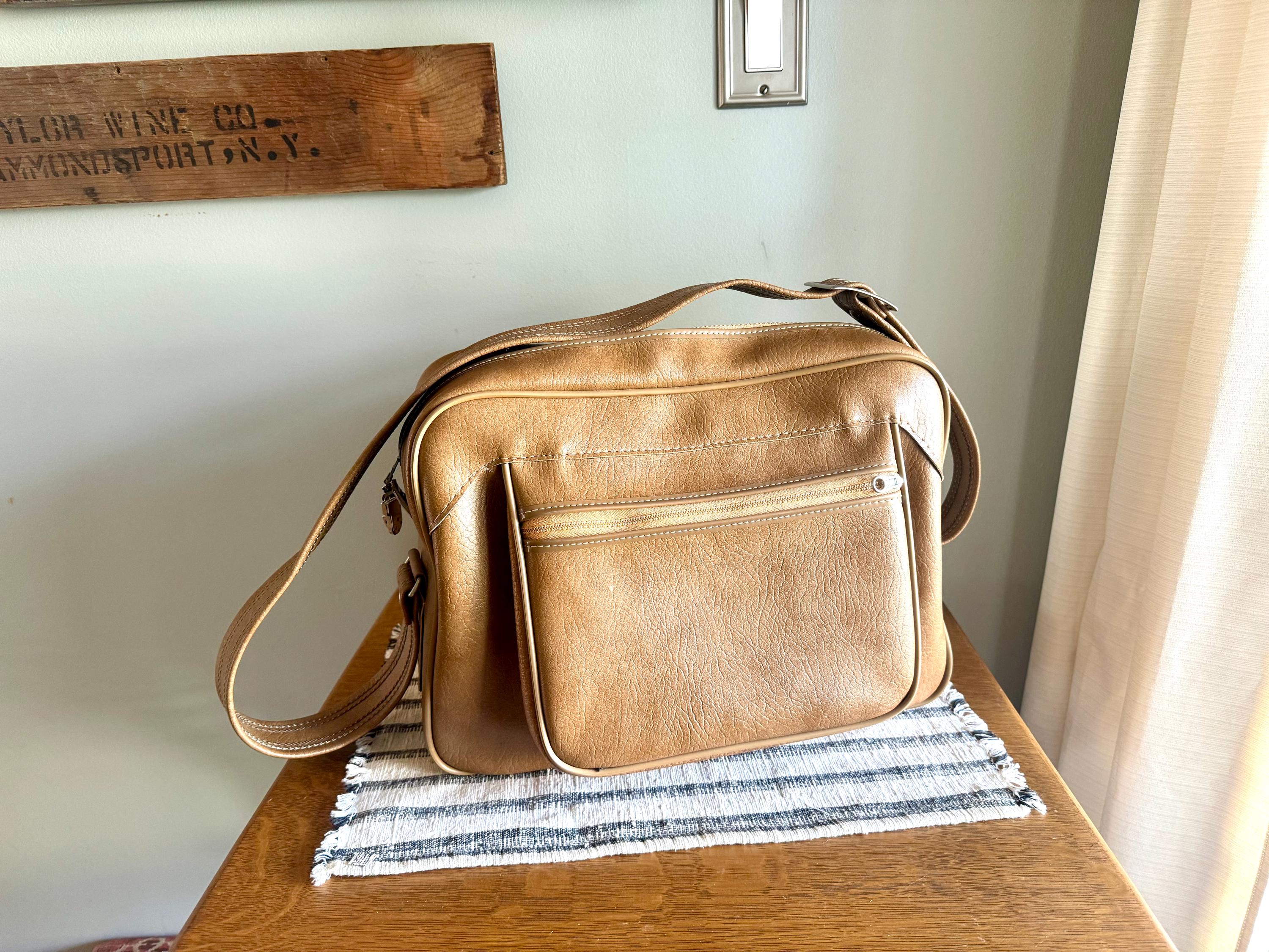 Vtg Tan Marbled Vinyl Shoulder Bag | Vinyl Shoulder Bag | Vintage Faux Leather Shoulder Bag | Brown Weekender | Crossbody Bag