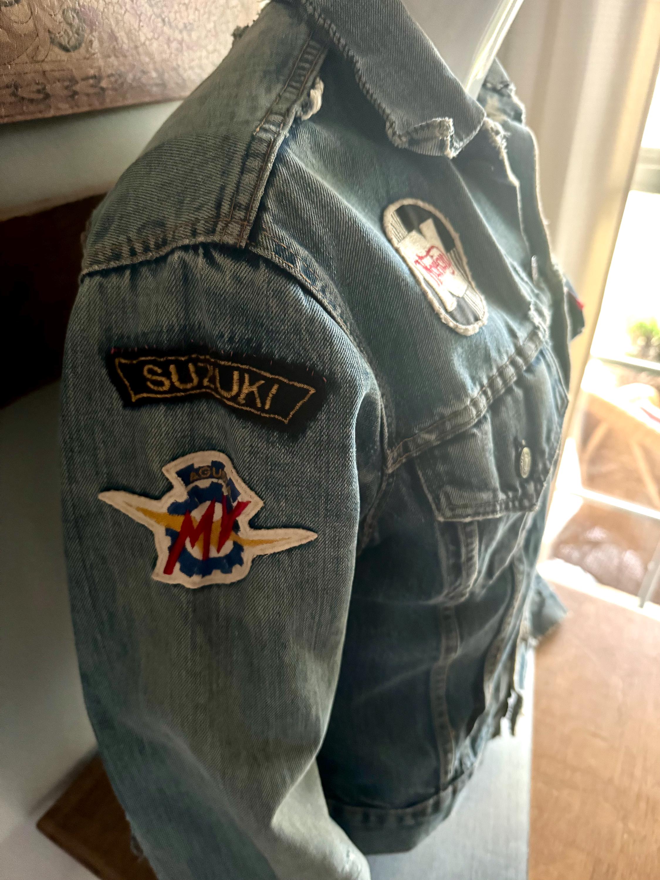 Vtg Levi's Motorcycle Patch Jacket | Distressed Motorcycle Patch Levi's Denim Jacket | BMW, Norton, Ducati, Suzuki, Daytona Int. Patches