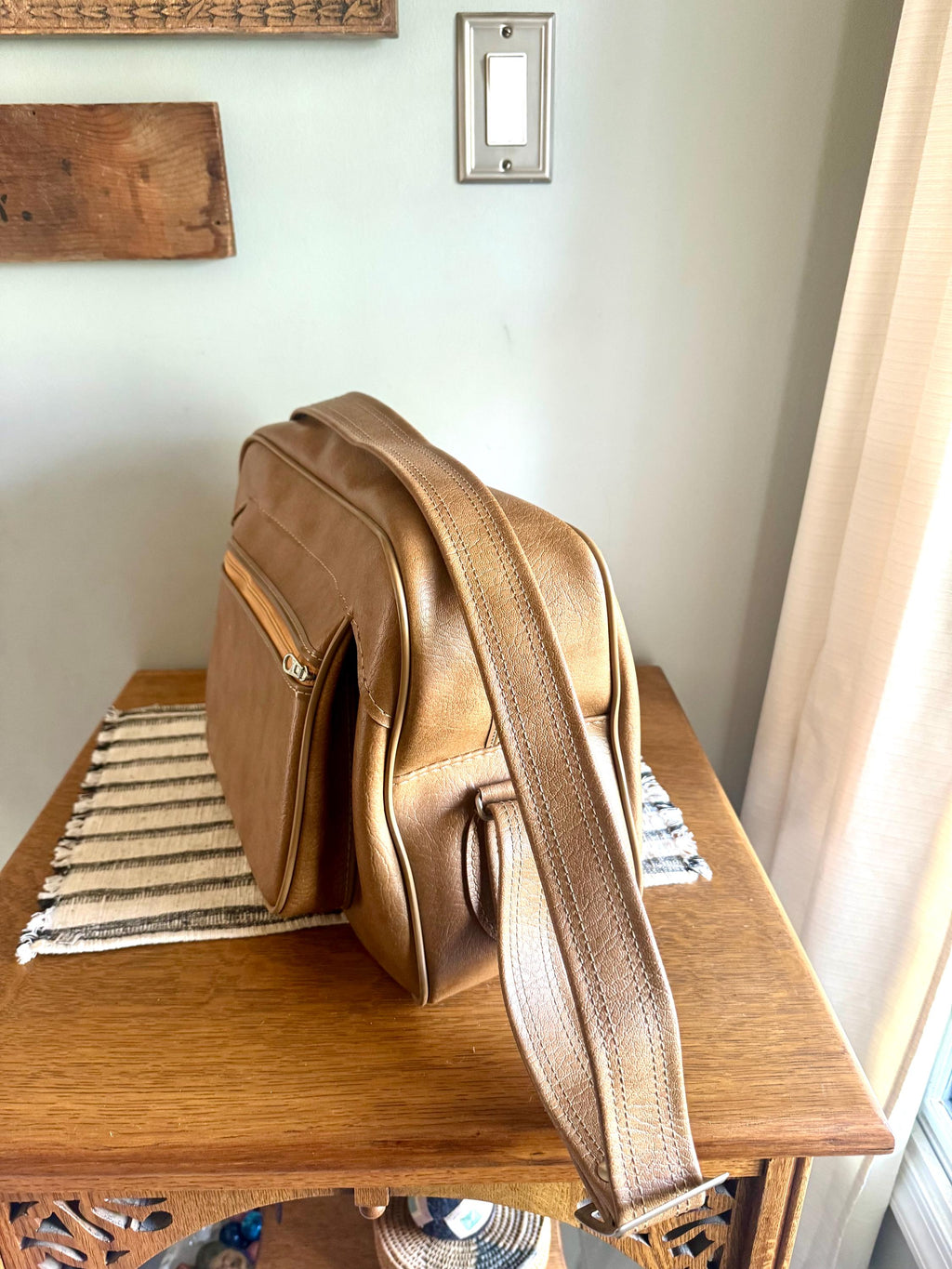Vtg Tan Marbled Vinyl Shoulder Bag | Vinyl Shoulder Bag | Vintage Faux Leather Shoulder Bag | Brown Weekender | Crossbody Bag