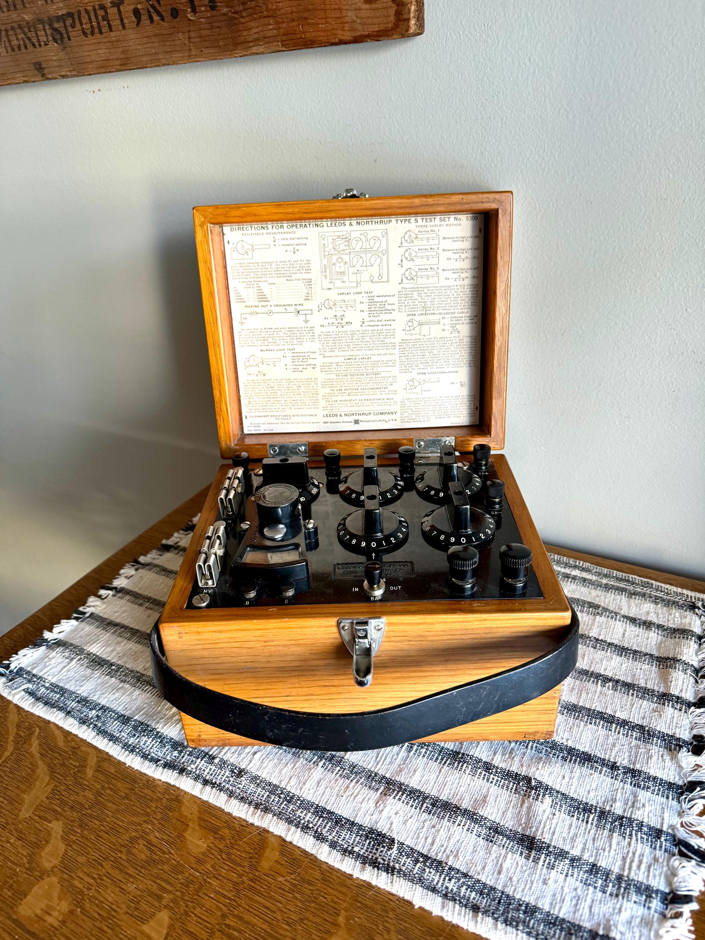 Vintage Leeds and Northrup Type S test Set | Leeds and Northrup 5300 Test Set | Resistance Galvanometer In Wood Box