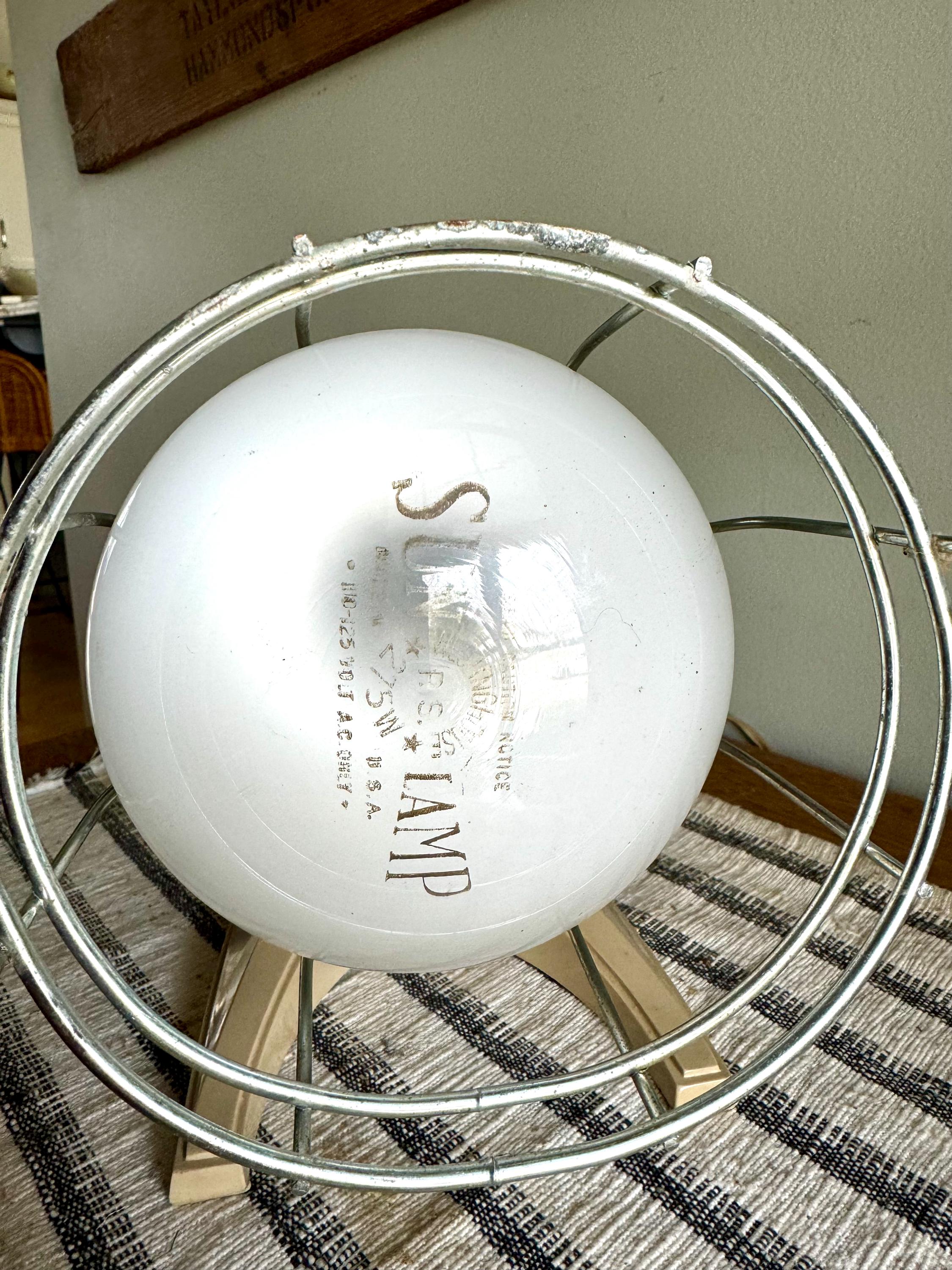 A GE Chill Chaser Deluxe Infrared Heatlamp | Ge Infrared Heatlamp | Clear Infrared Table Heatlamp | GE HLK4 Heat Lamp