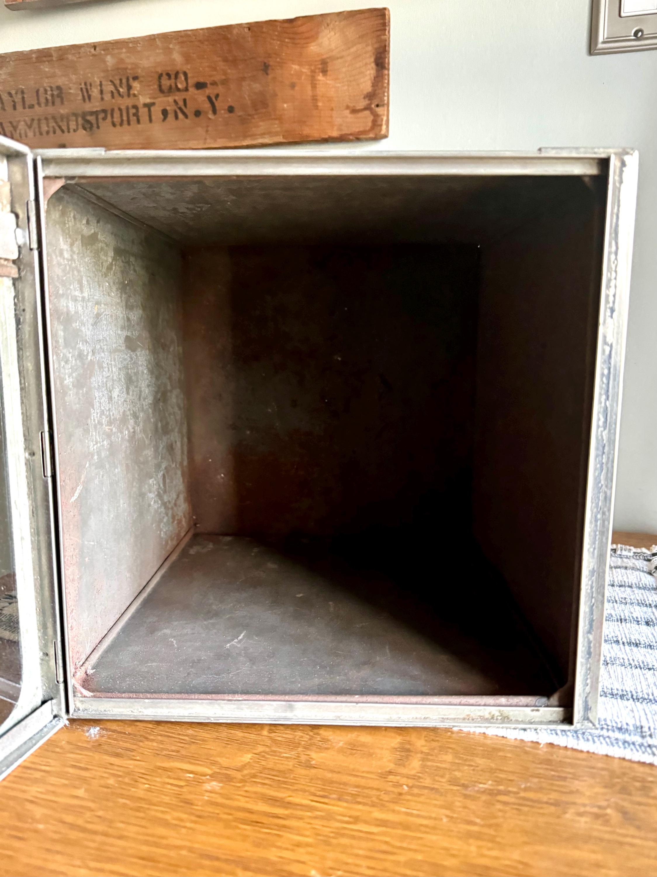 Vintage Nabisco Store Display Box | National Biscuit Company Bakers Display Box | Glass Door Nabisco Tin Display Box