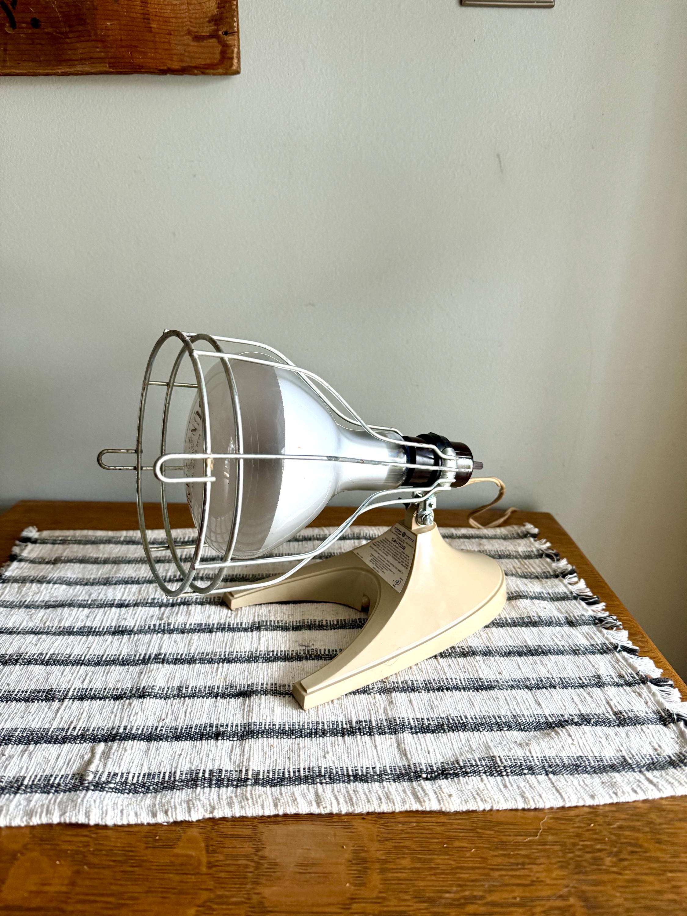 A GE Chill Chaser Deluxe Infrared Heatlamp | Ge Infrared Heatlamp | Clear Infrared Table Heatlamp | GE HLK4 Heat Lamp