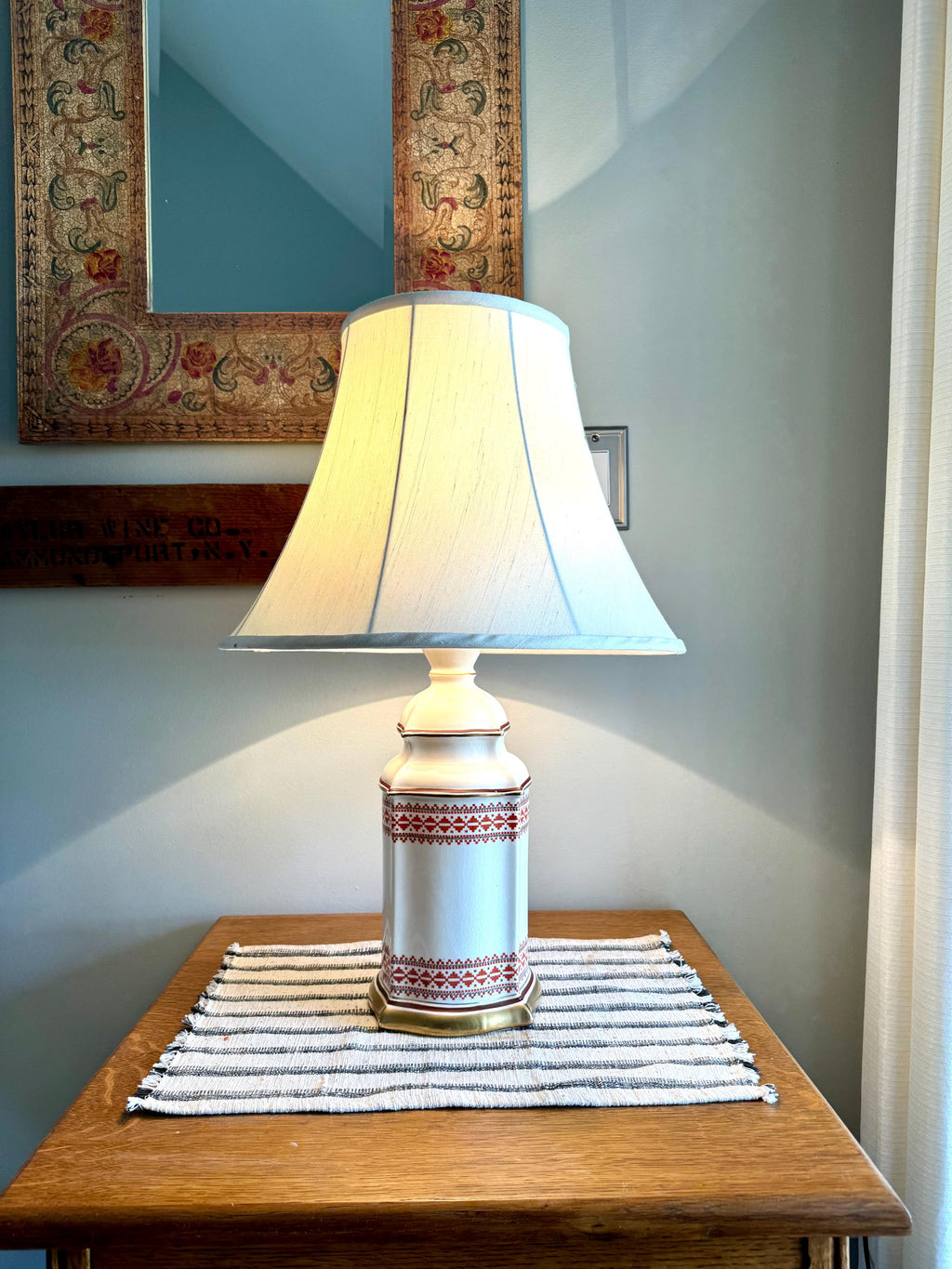 Vtg Mid Century Ceramic Red Embroidered Pattern Gilded Lamp| Elegant Table Lamp| Red Embroidered Pattern Table Lamp (Shade Not Included)