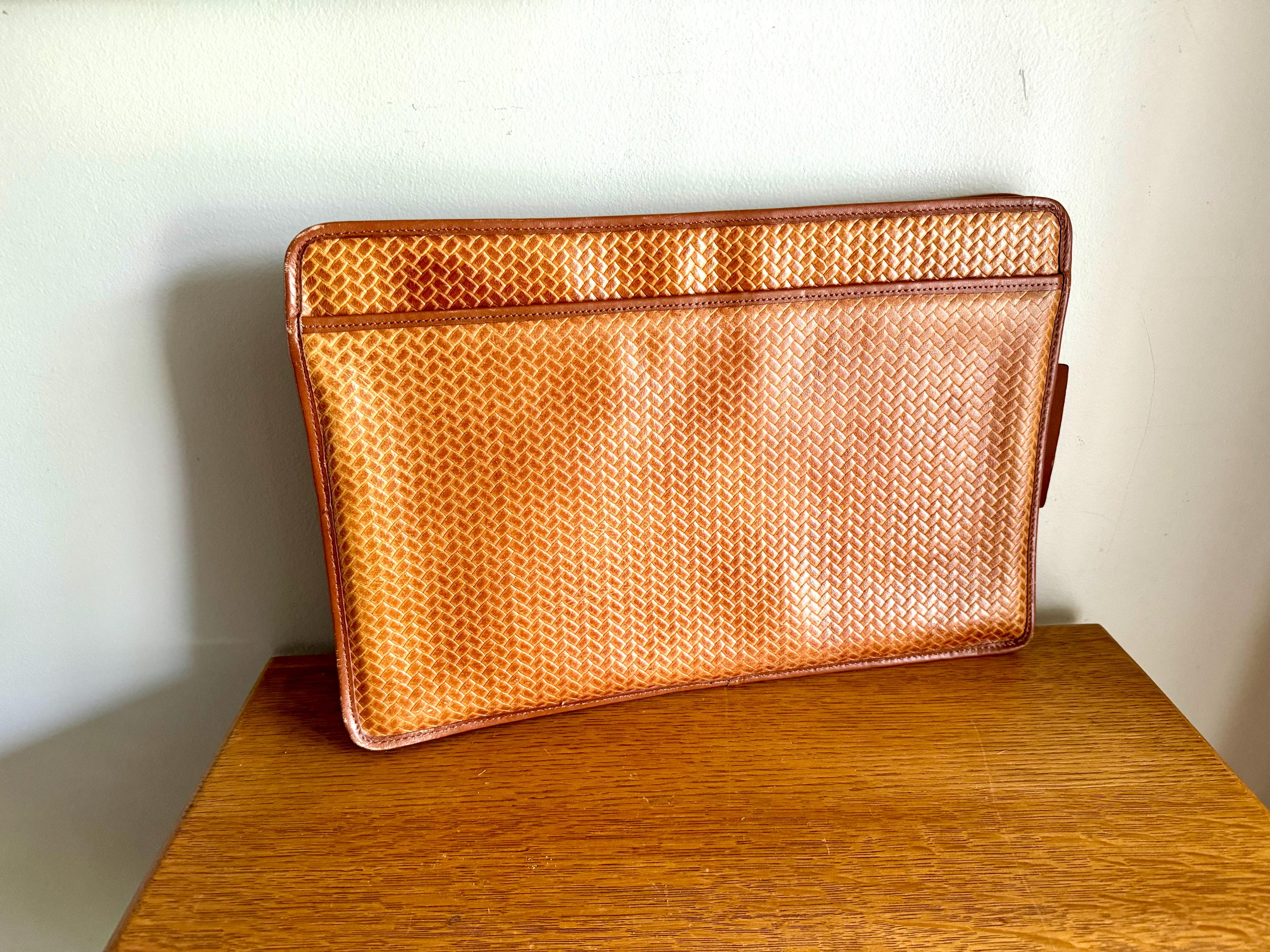 Vtg Ashton & Hayes Computer Bag | Woven Leather Design Messenger Bag | Zipper Top Leather Designer Computer Bag| Leather Computer Sleeve