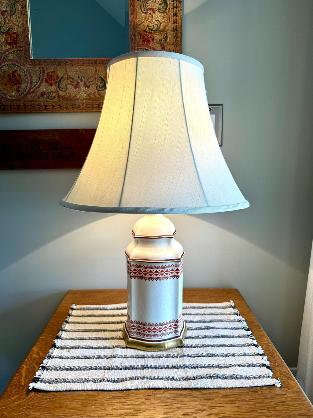 Vtg Mid Century Ceramic Red Embroidered Pattern Gilded Lamp| Elegant Table Lamp| Red Embroidered Pattern Table Lamp (Shade Not Included)