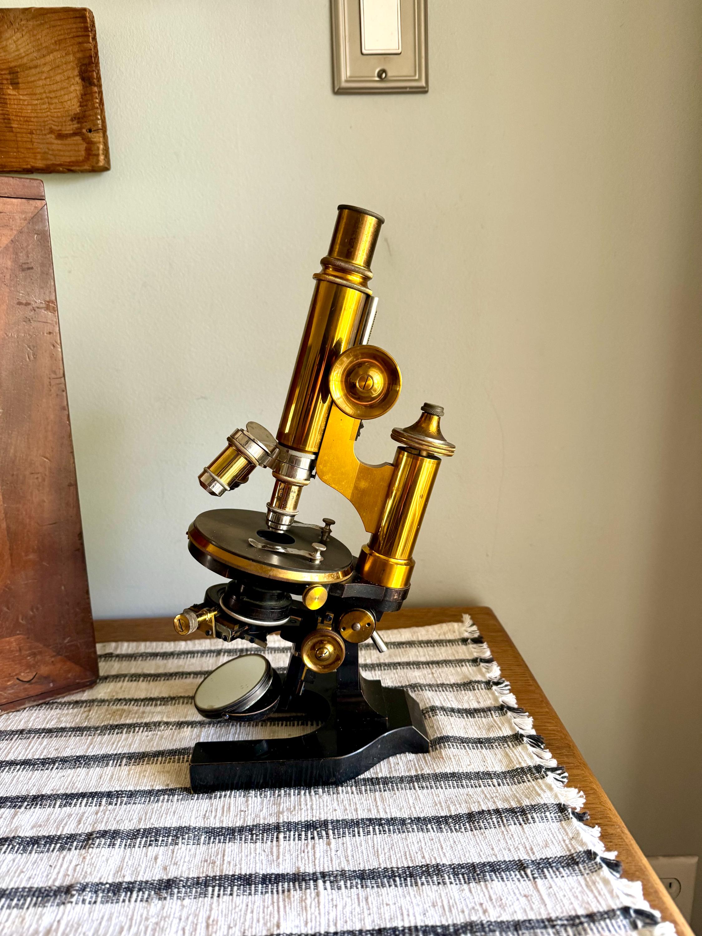 Antique E. Leitz Wetzlar Brass Microscope| Antique Brass Microscope| E Leitz Wetzlar Brass Microscope Stand| 1897 Brass Monocular Microscope