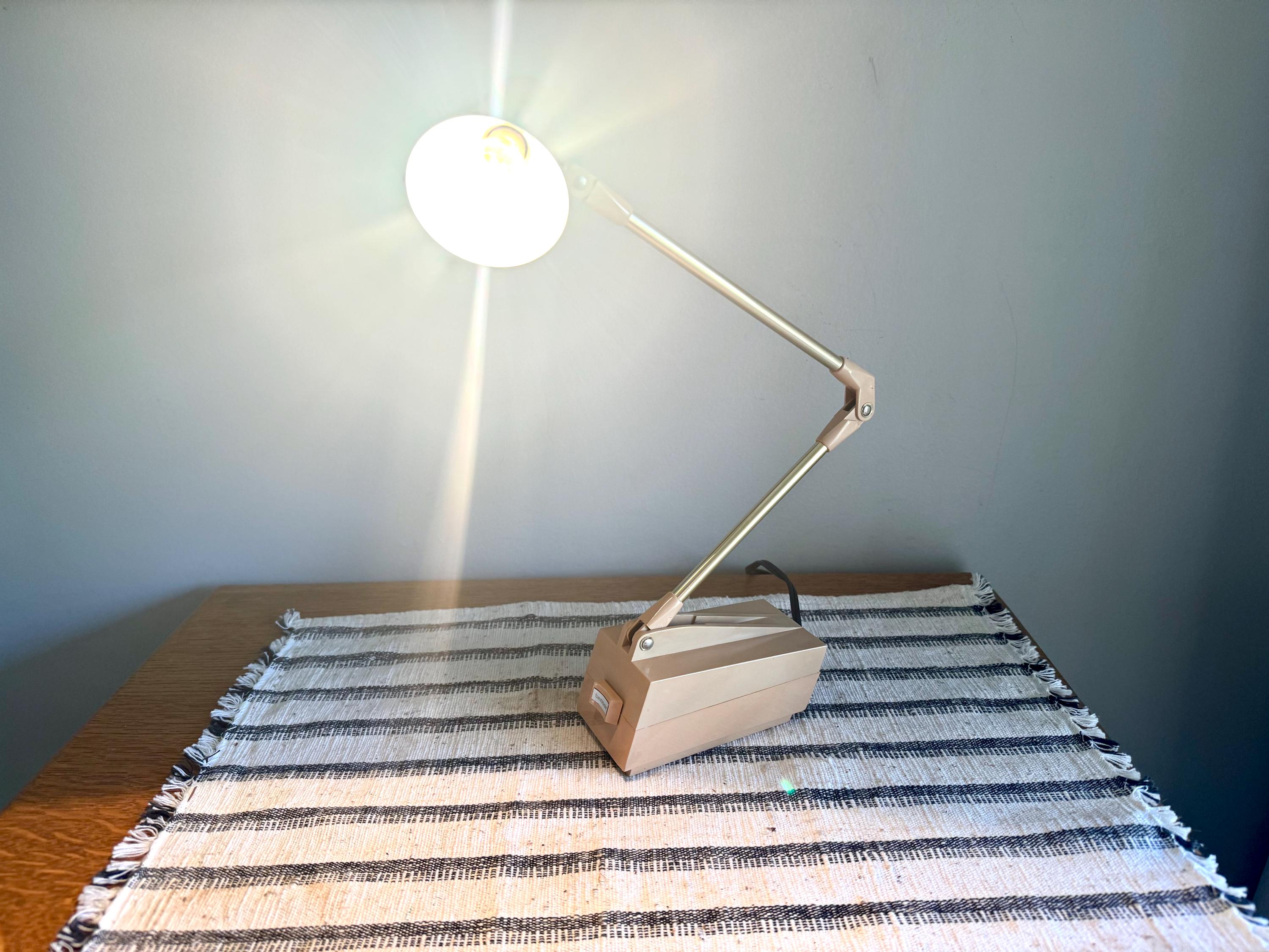 Vtg Tan Folding Table Lamp | Tensor Adjustable Lamp | Small High Intensity Articulating Lamp| Minimalist Lamp | Small MCM Desk Lamp