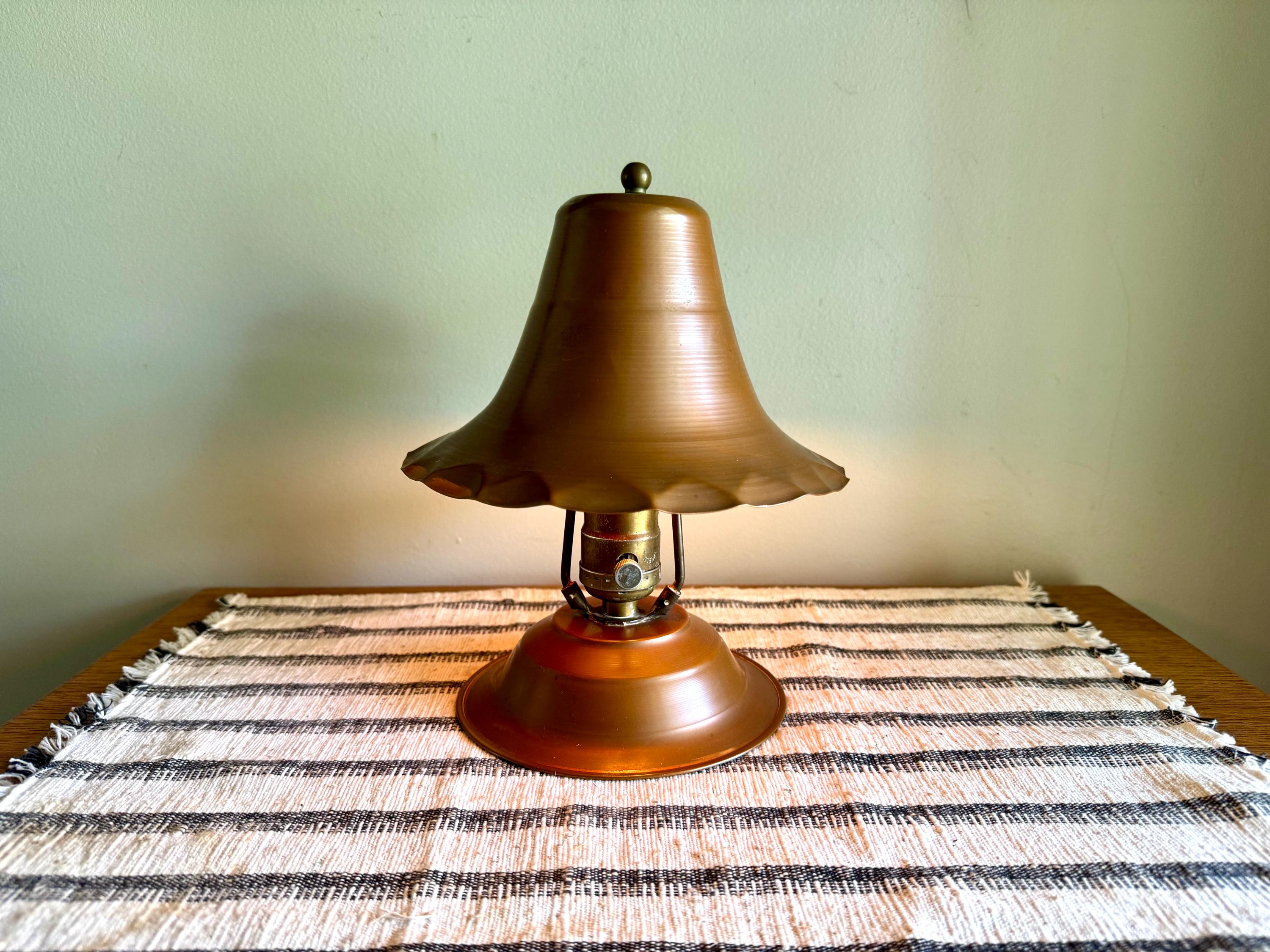 Vtg Small Copper Arts & Crafts Lamp | Small Bell Shaped Copper Lamp | Copper Brass Desk Lamp | Arts and Crafts Copper Desk Lamp