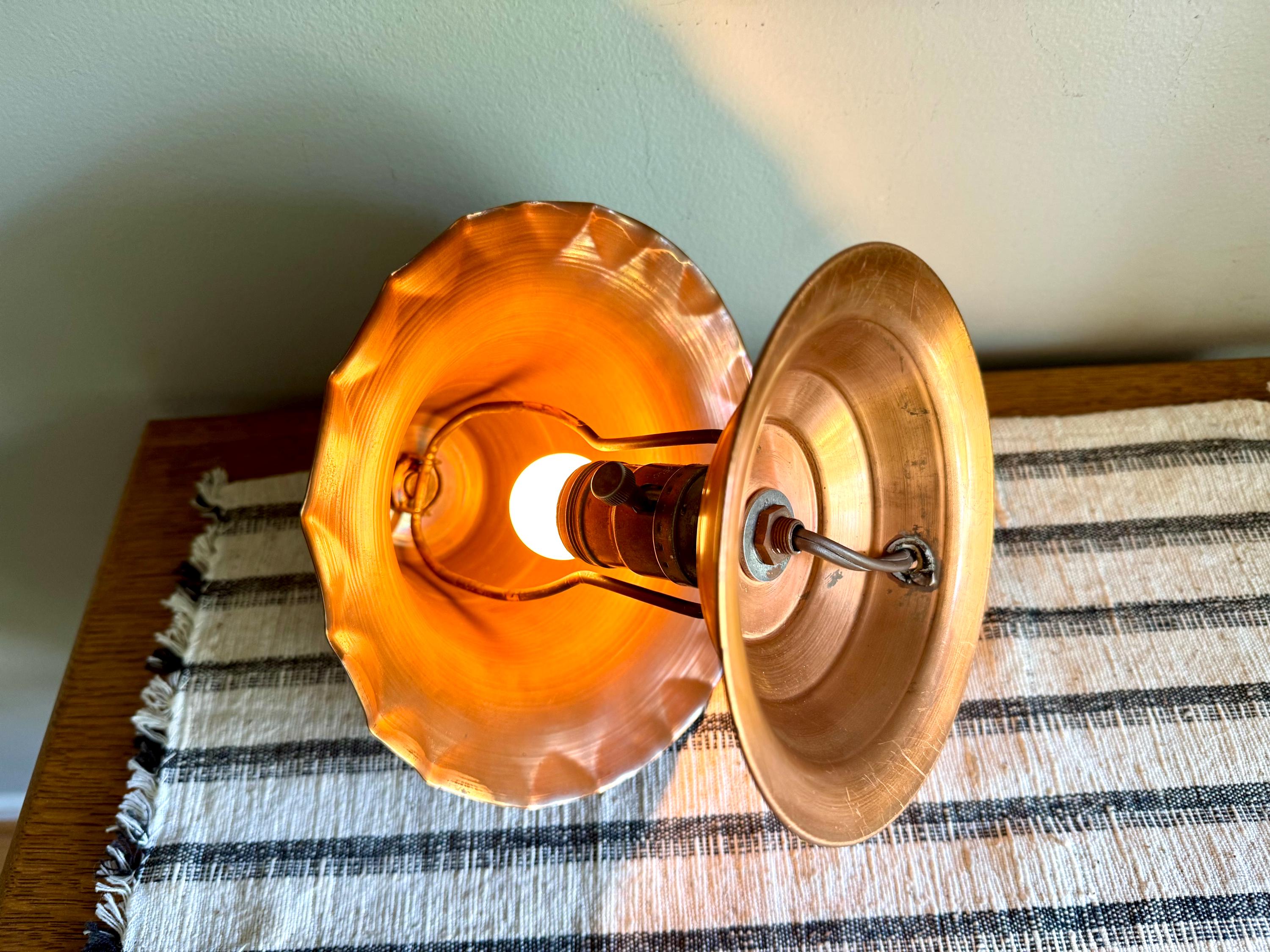 Vtg Small Copper Arts & Crafts Lamp | Small Bell Shaped Copper Lamp | Copper Brass Desk Lamp | Arts and Crafts Copper Desk Lamp